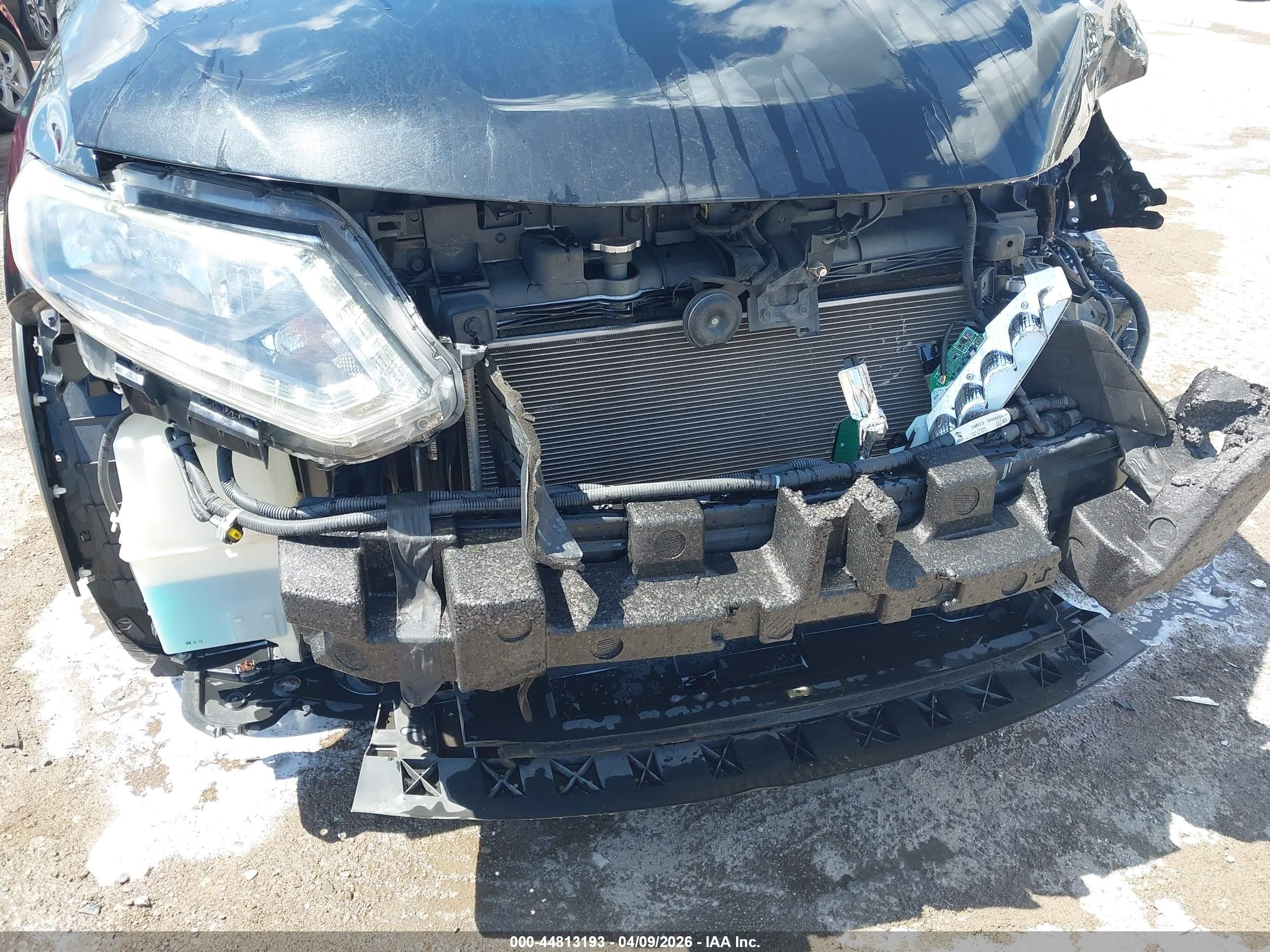 2016 Nissan Rogue S Black vin: KNMAT2MT8GP631494