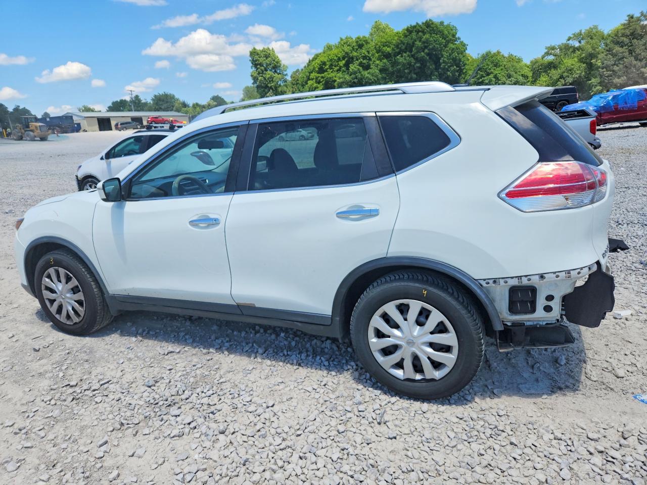 2016 Nissan Rogue S White vin: KNMAT2MT8GP708610