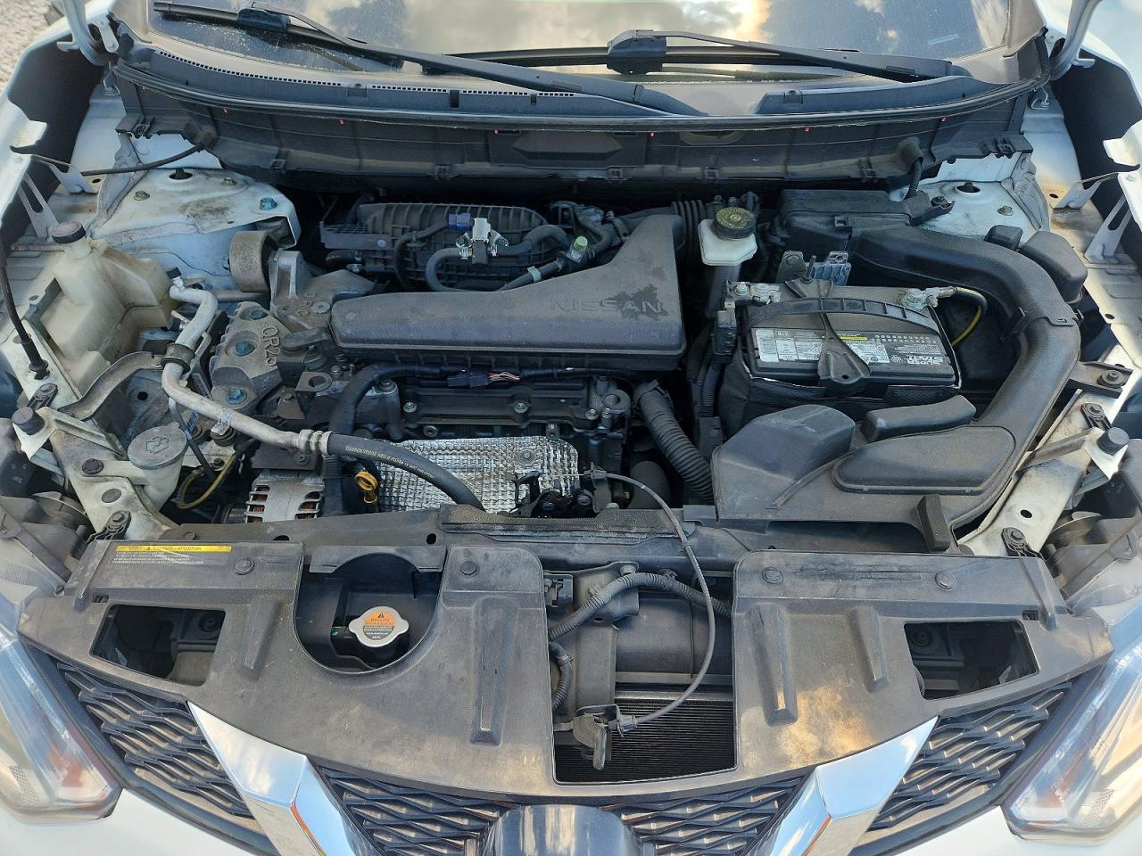 2016 Nissan Rogue S White vin: KNMAT2MT8GP708610