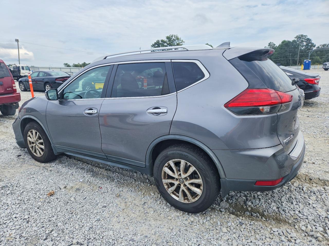 2017 Nissan Rogue Sv Gray vin: KNMAT2MT8HP609657