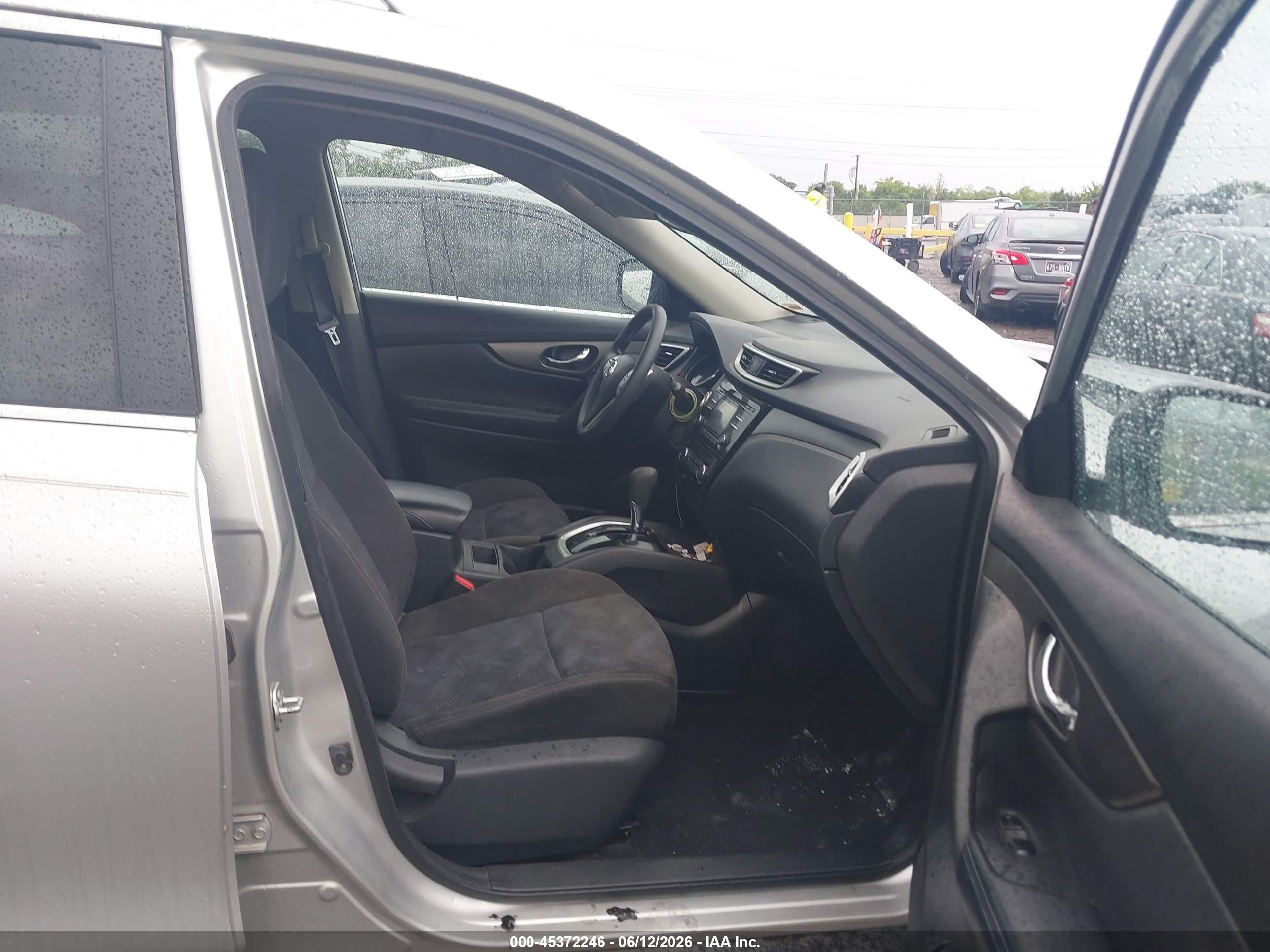 2015 Nissan Rogue Sv Silver vin: KNMAT2MT9FP511122