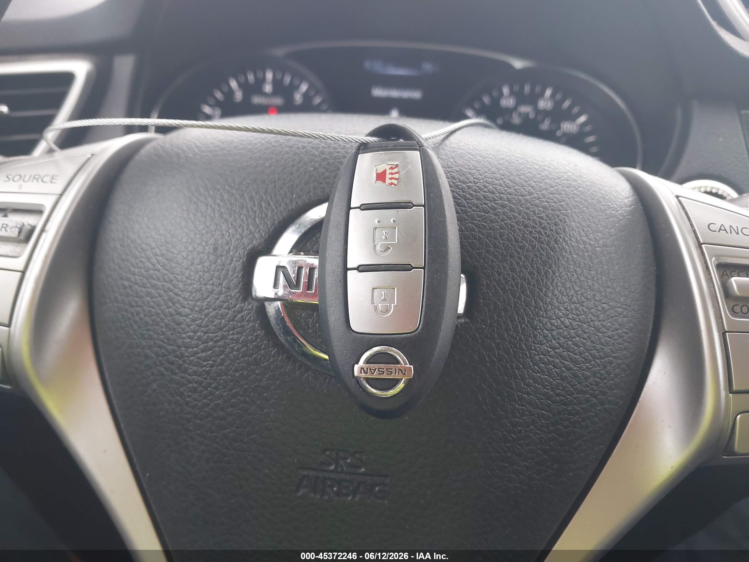 2015 Nissan Rogue Sv Silver vin: KNMAT2MT9FP511122