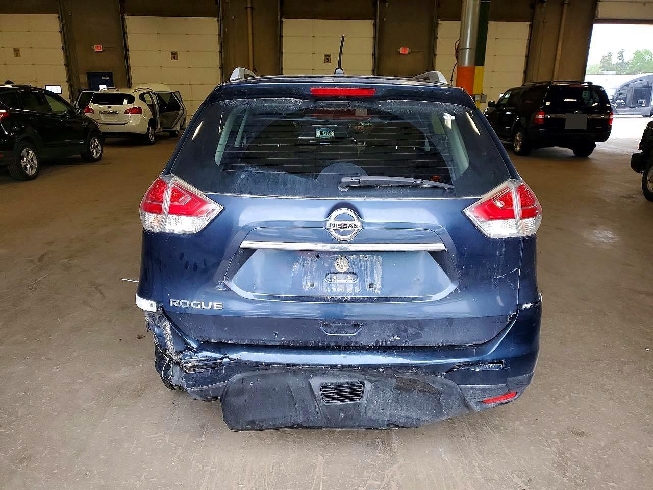 2015 Nissan Rogue S Blue vin: KNMAT2MT9FP513937