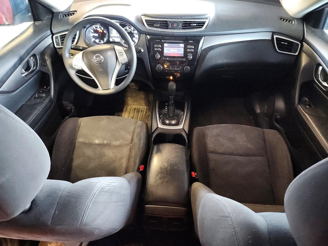 2015 Nissan Rogue S Red vin: KNMAT2MT9FP543276