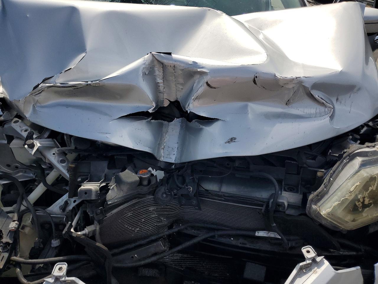 2015 Nissan Rogue S Silver vin: KNMAT2MT9FP547246