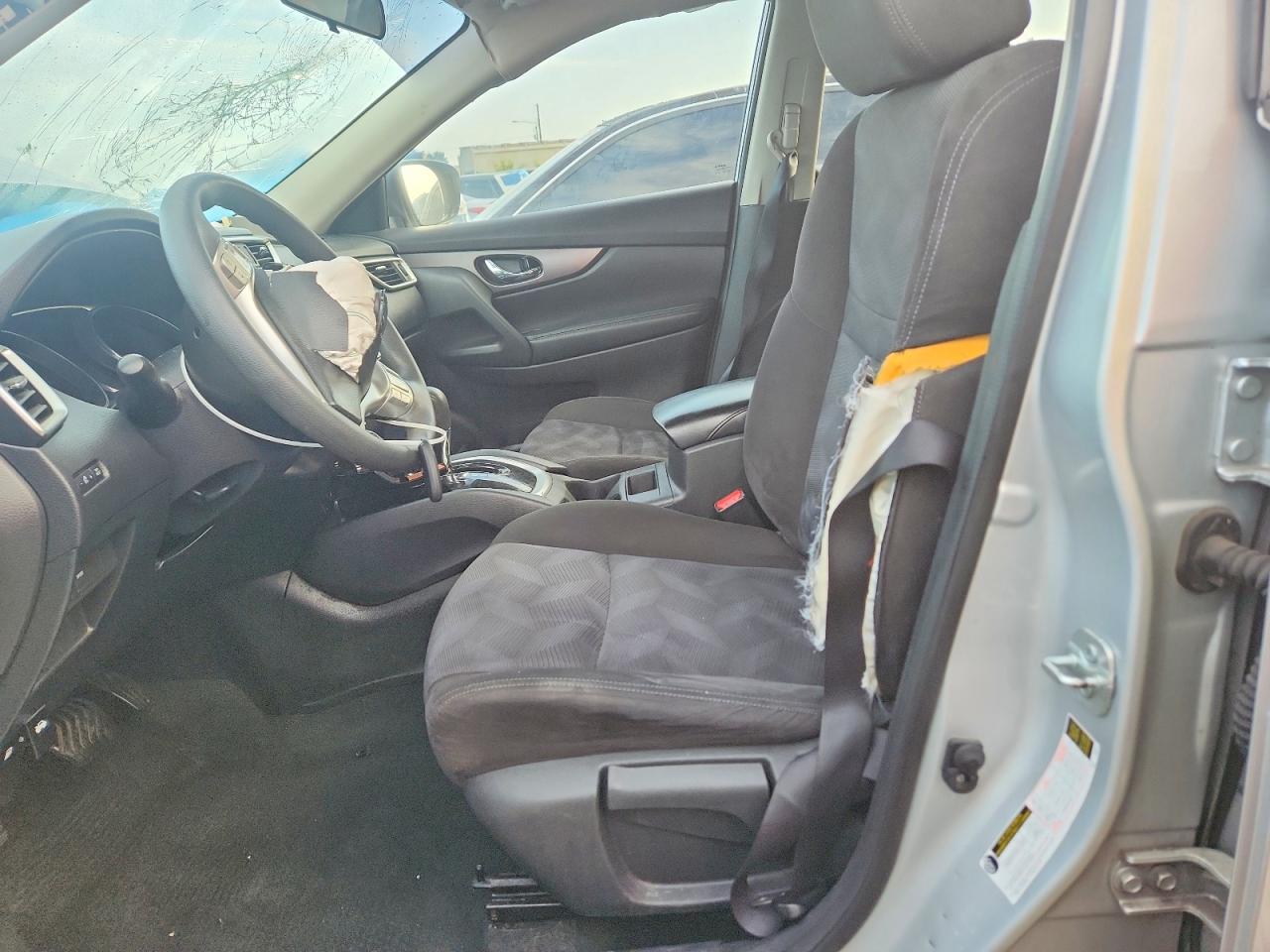 2015 Nissan Rogue S Silver vin: KNMAT2MT9FP547246