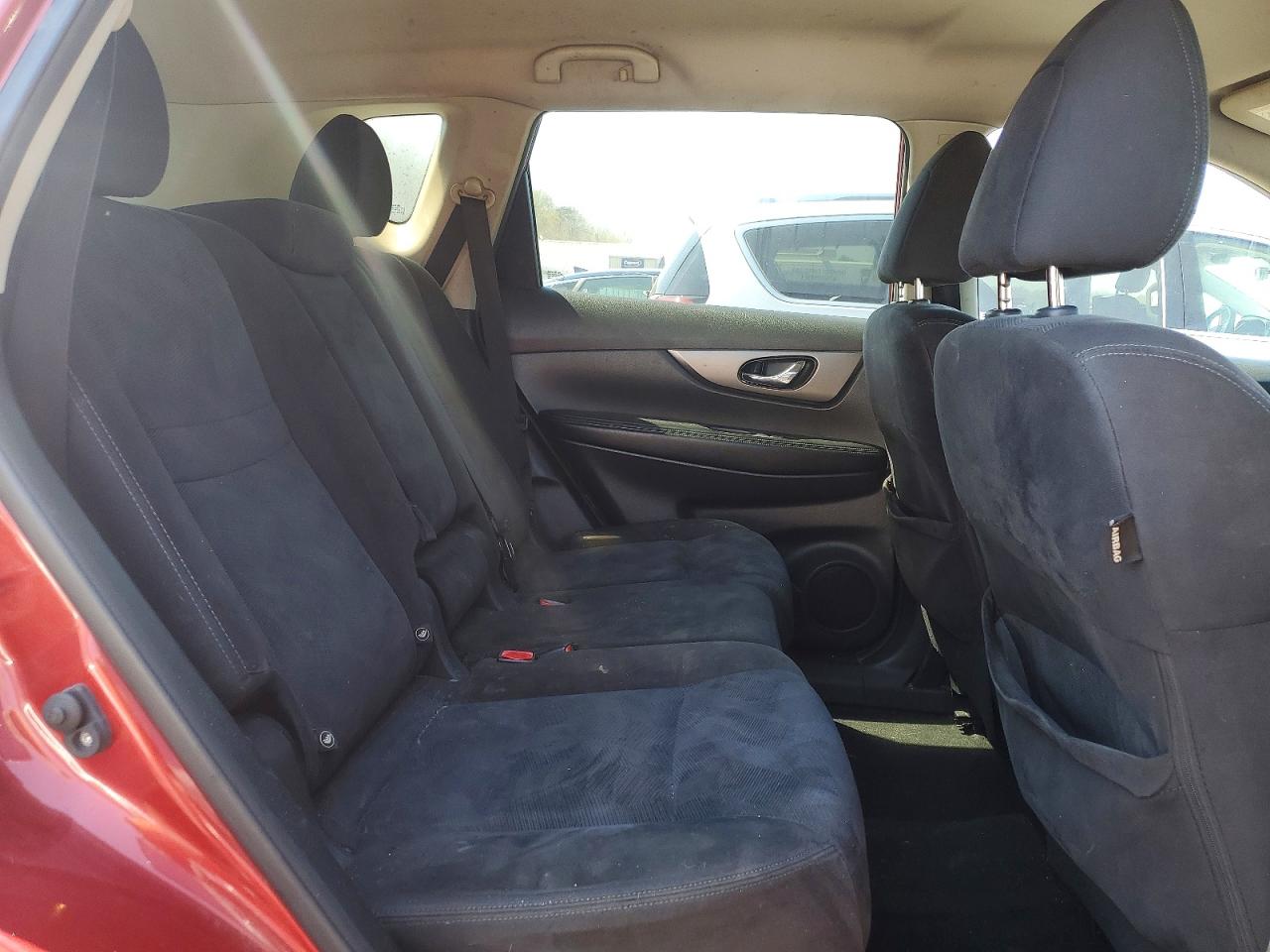 2015 Nissan Rogue Sv Red vin: KNMAT2MT9FP547473