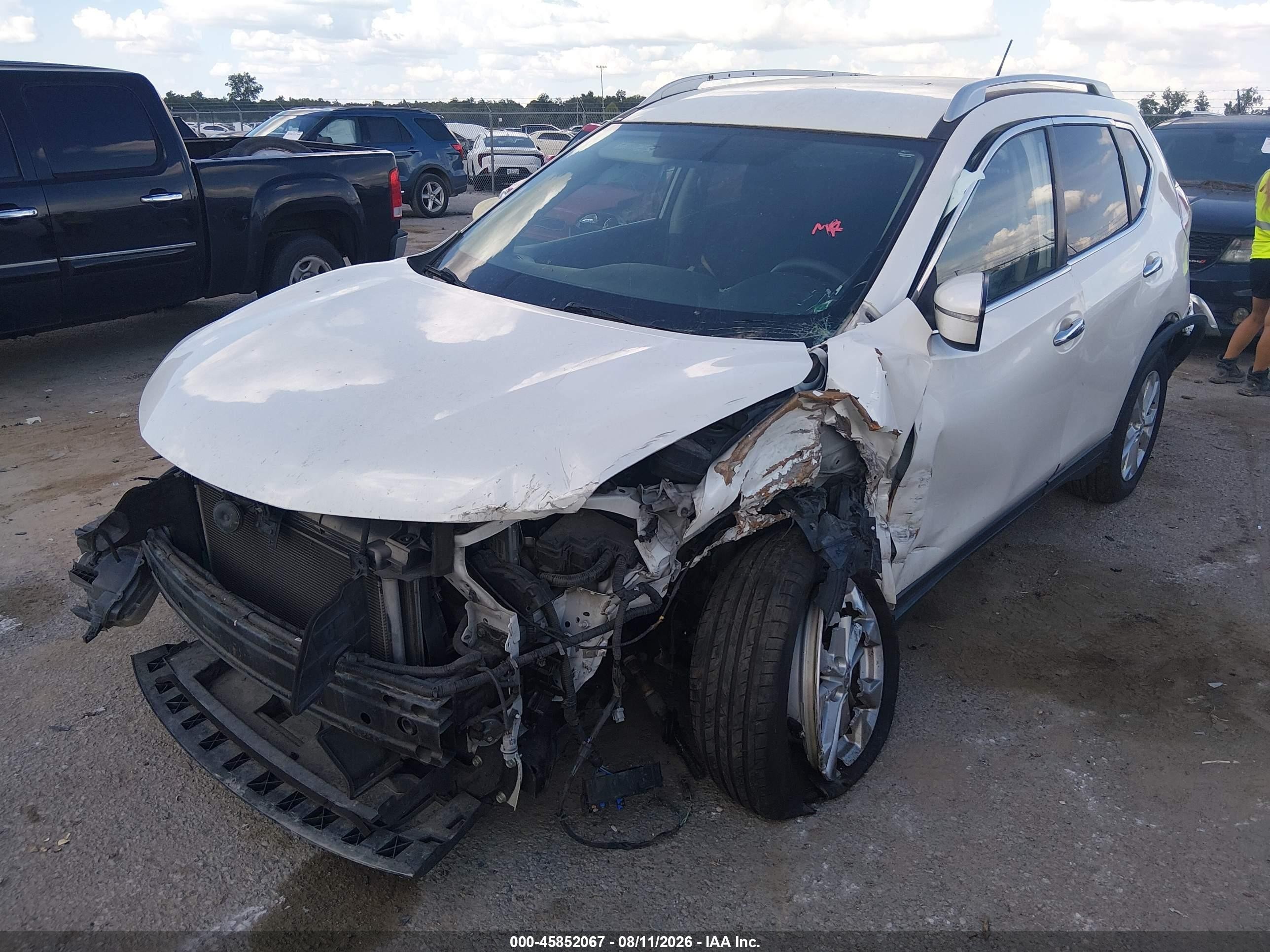 2015 Nissan Rogue Sv White vin: KNMAT2MT9FP557453