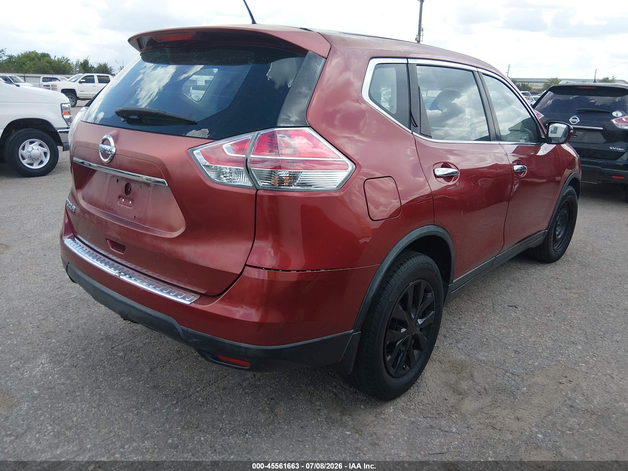 2015 Nissan Rogue S Red vin: KNMAT2MT9FP574138