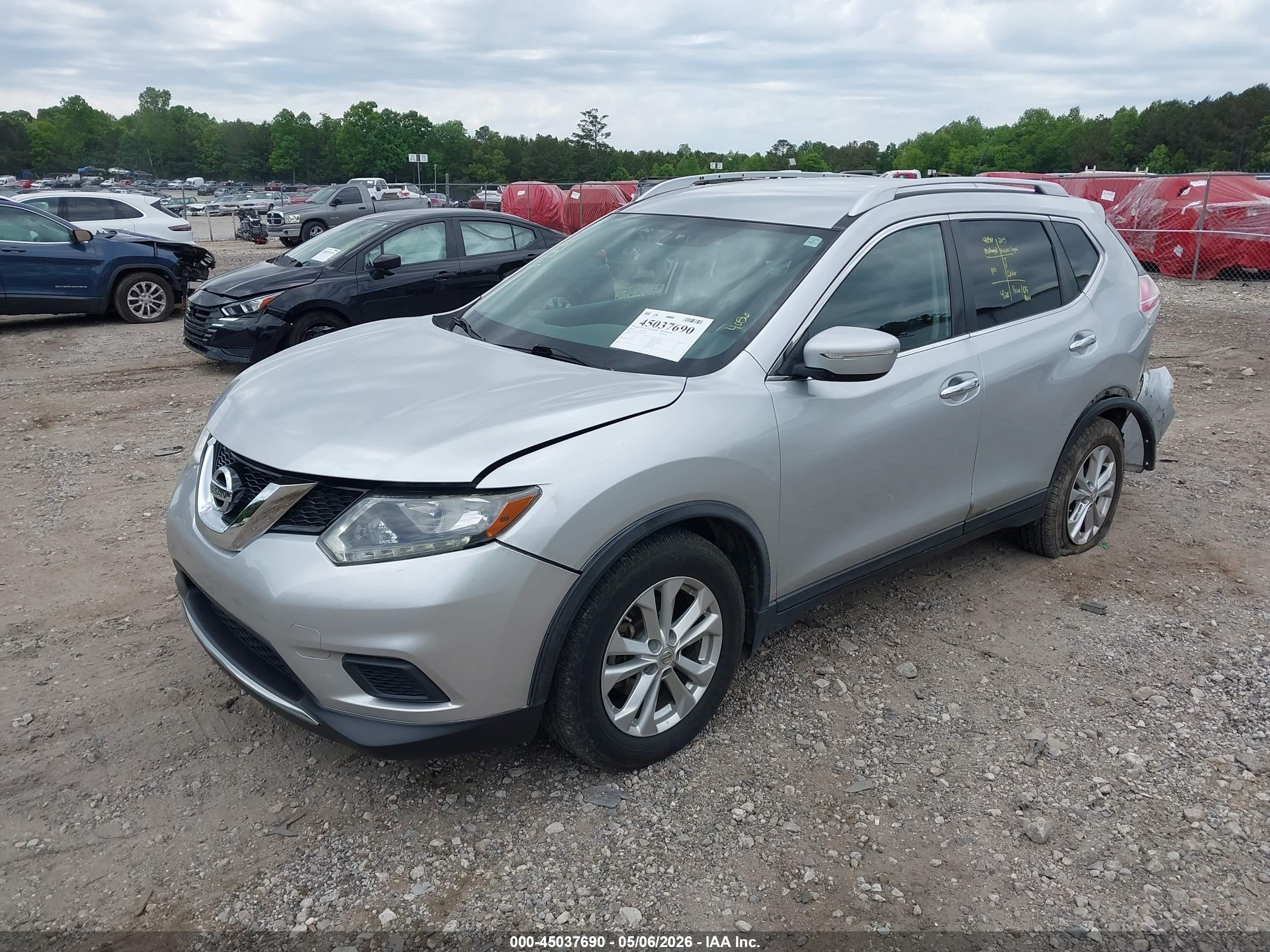 2015 Nissan Rogue Sv Серебряный vin: KNMAT2MT9FP574575