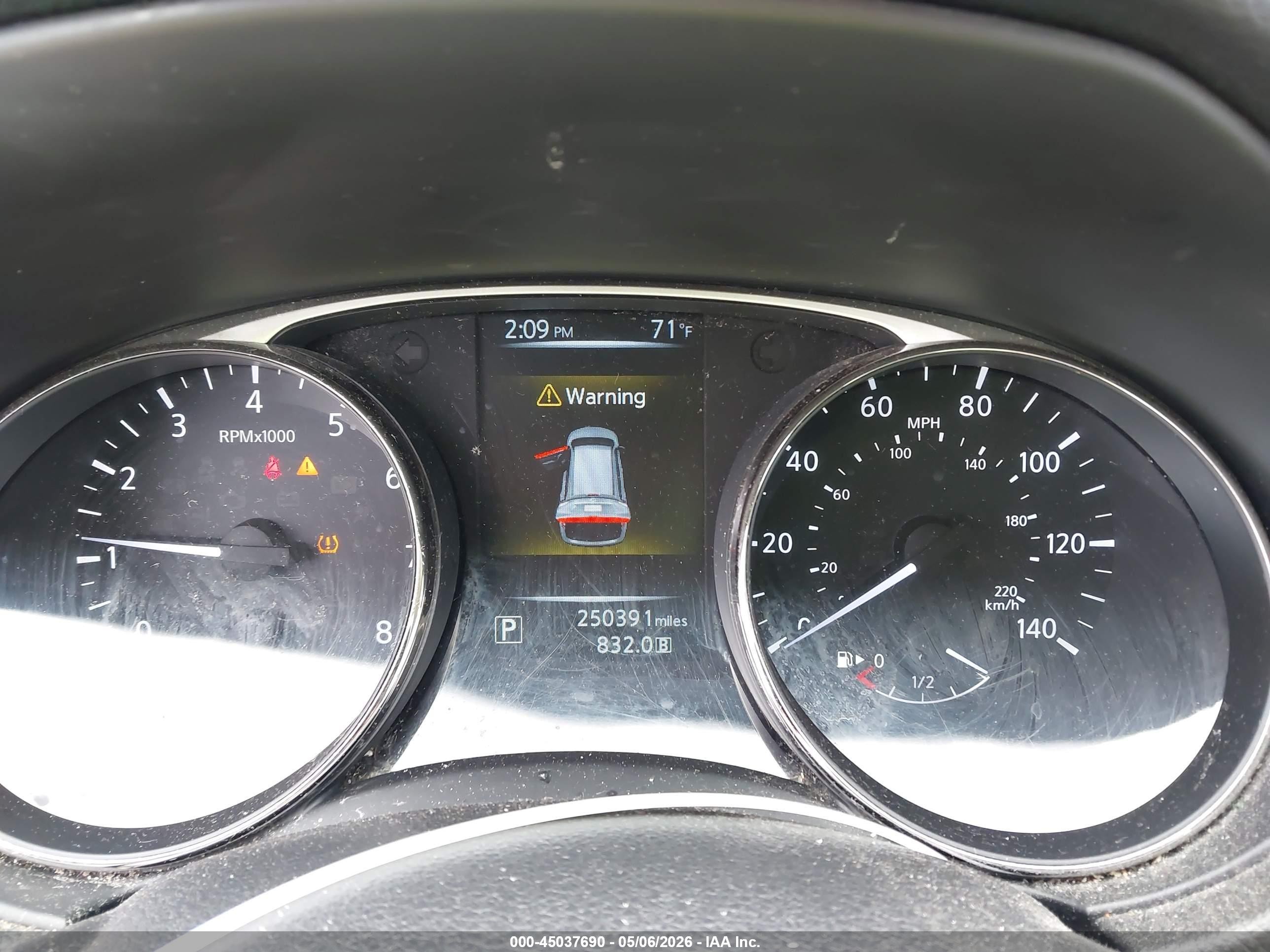 2015 Nissan Rogue Sv Серебряный vin: KNMAT2MT9FP574575