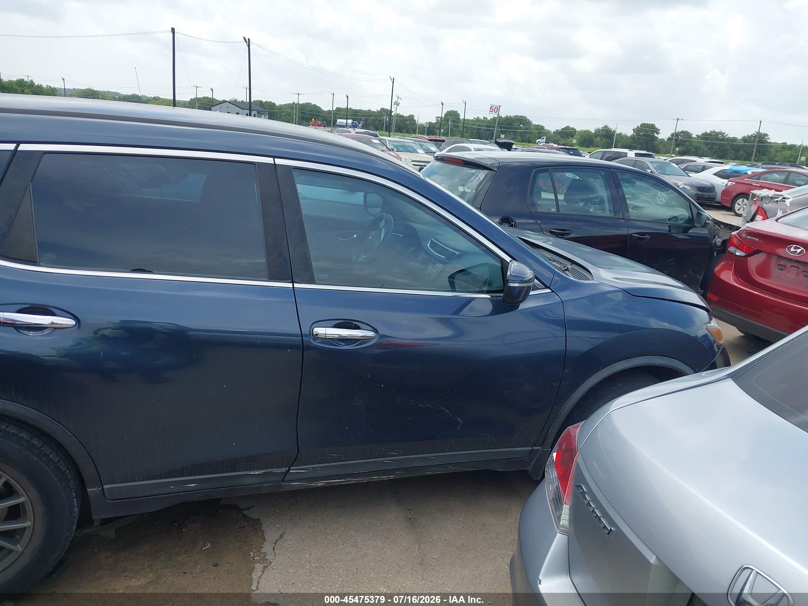 2015 Nissan Rogue S Blue vin: KNMAT2MT9FP585074