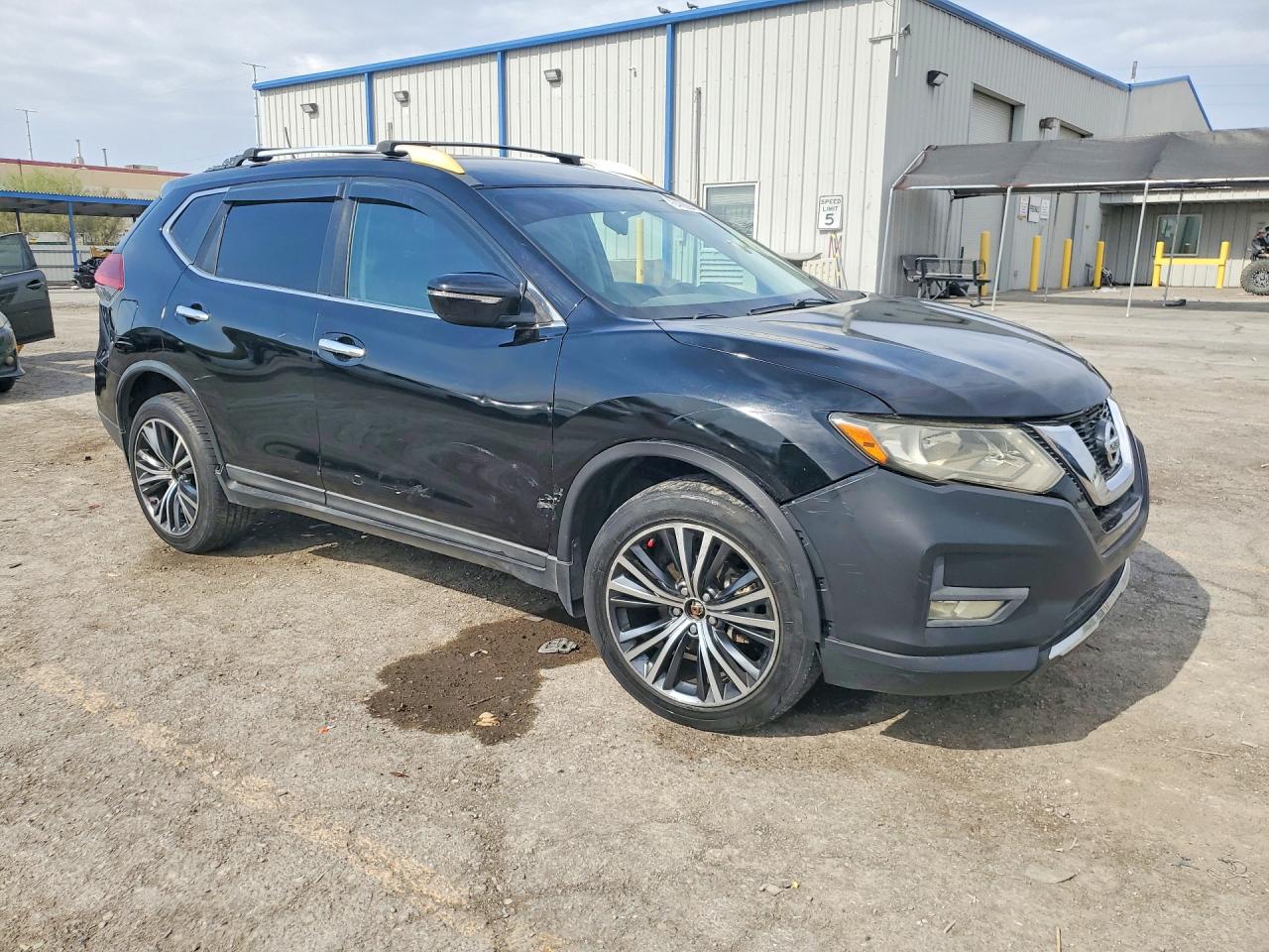 2015 Nissan Rogue S Черный vin: KNMAT2MT9FP587732