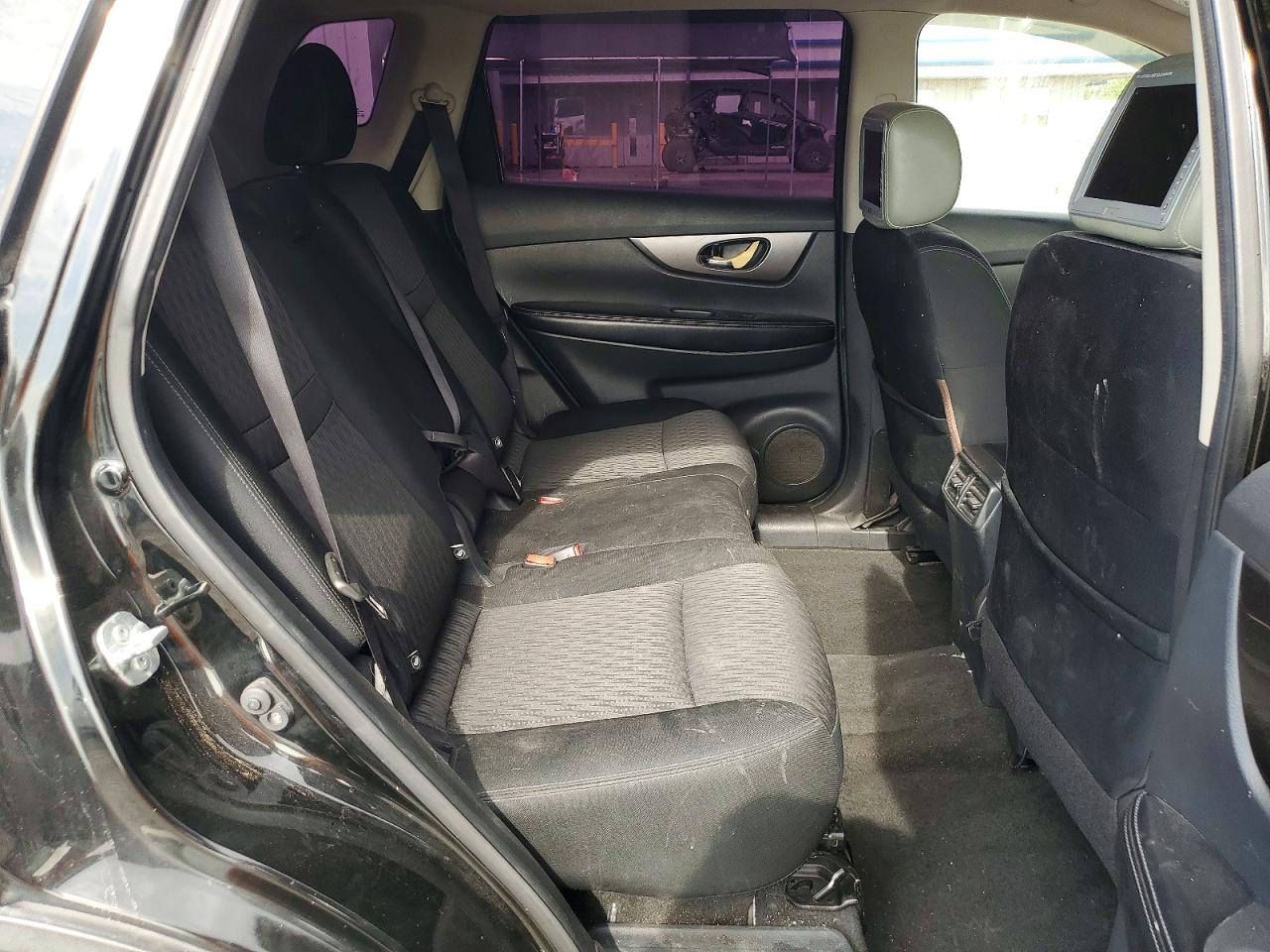 2015 Nissan Rogue S Черный vin: KNMAT2MT9FP587732