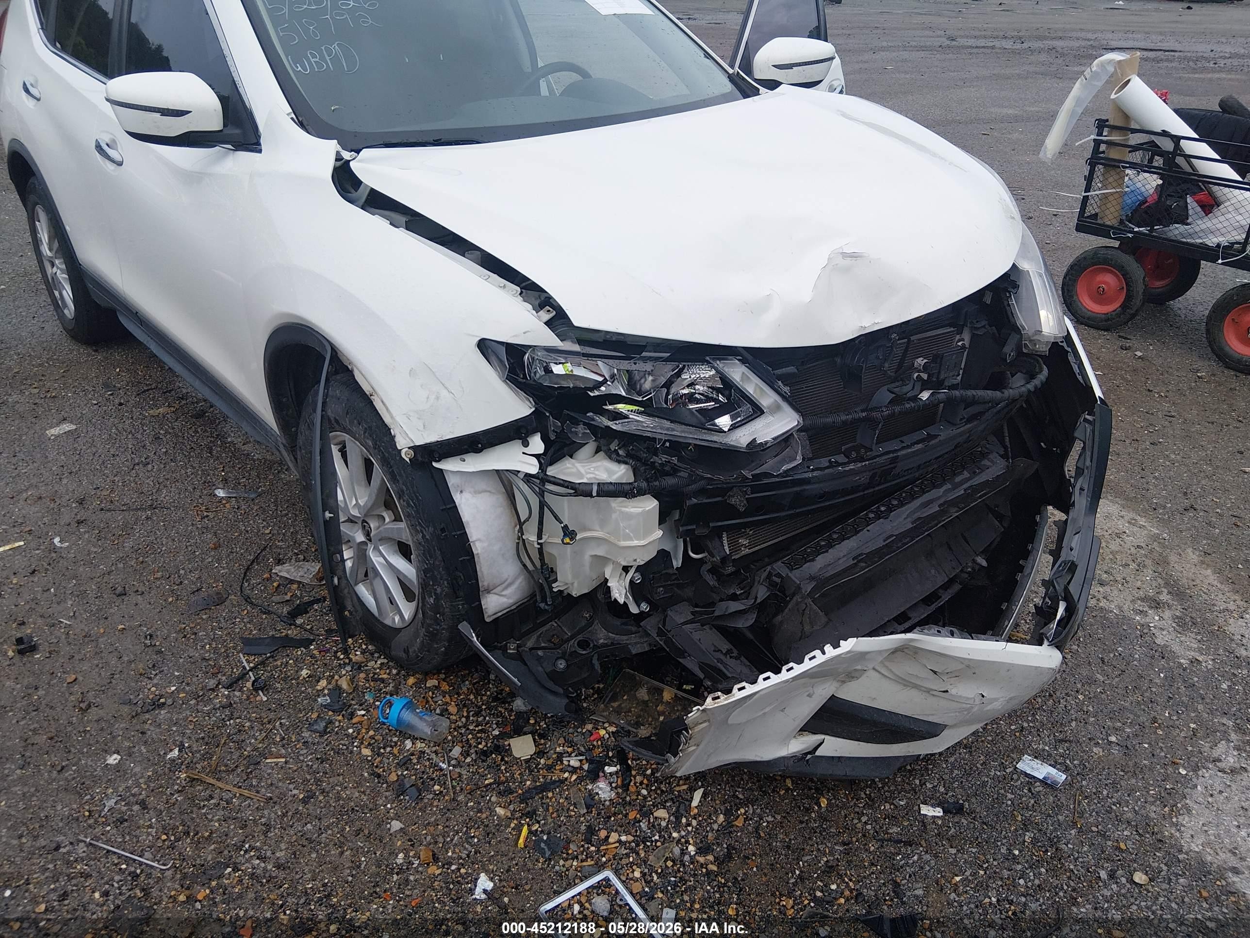2019 Nissan Rogue Sv White vin: KNMAT2MT9KP518792