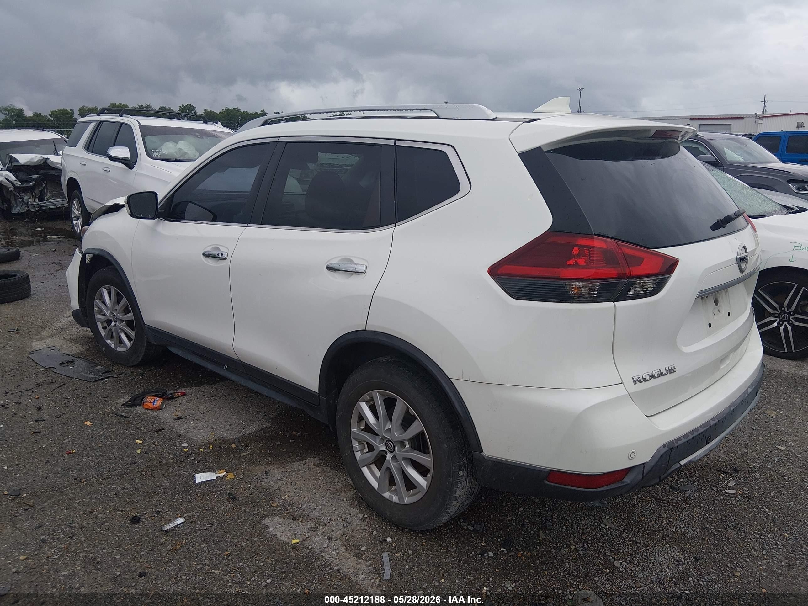2019 Nissan Rogue Sv White vin: KNMAT2MT9KP518792