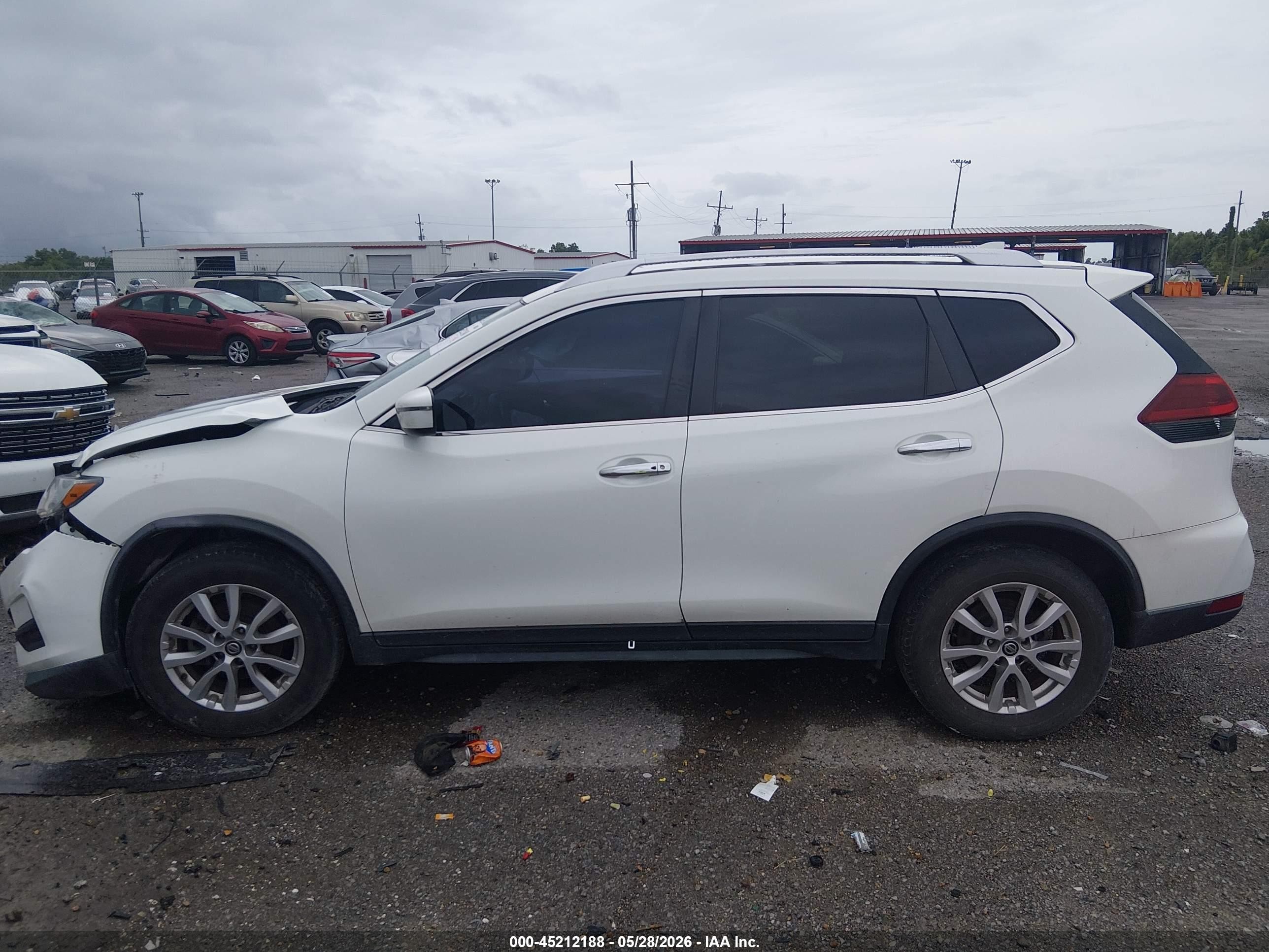 2019 Nissan Rogue Sv White vin: KNMAT2MT9KP518792