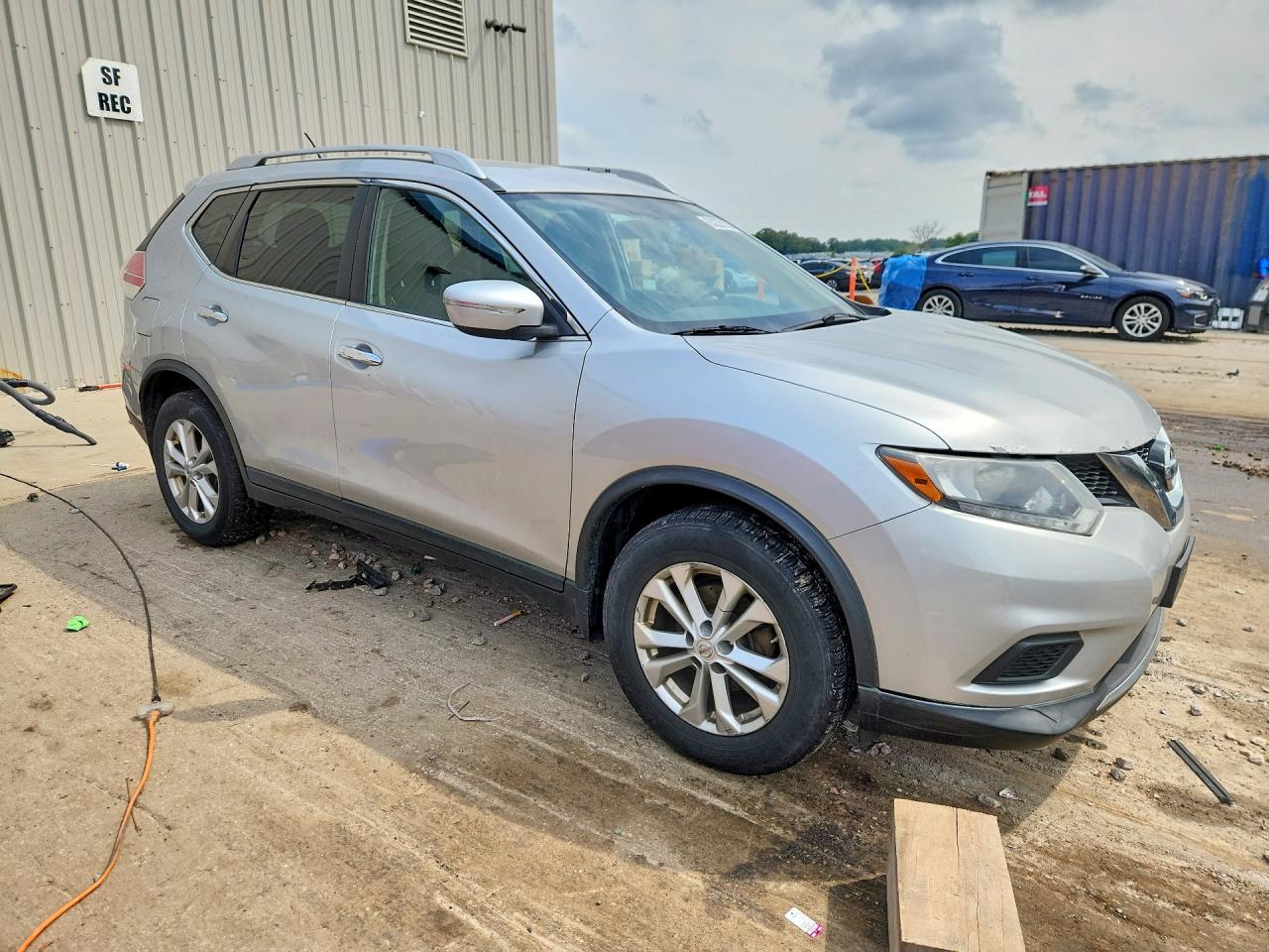 2015 Nissan Rogue Sv Silver vin: KNMAT2MTXFP517317