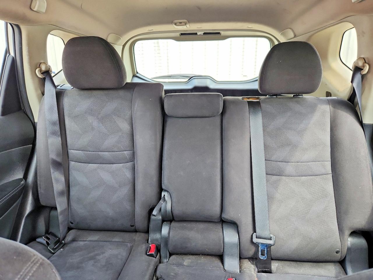 2015 Nissan Rogue Sv Серебряный vin: KNMAT2MTXFP517317