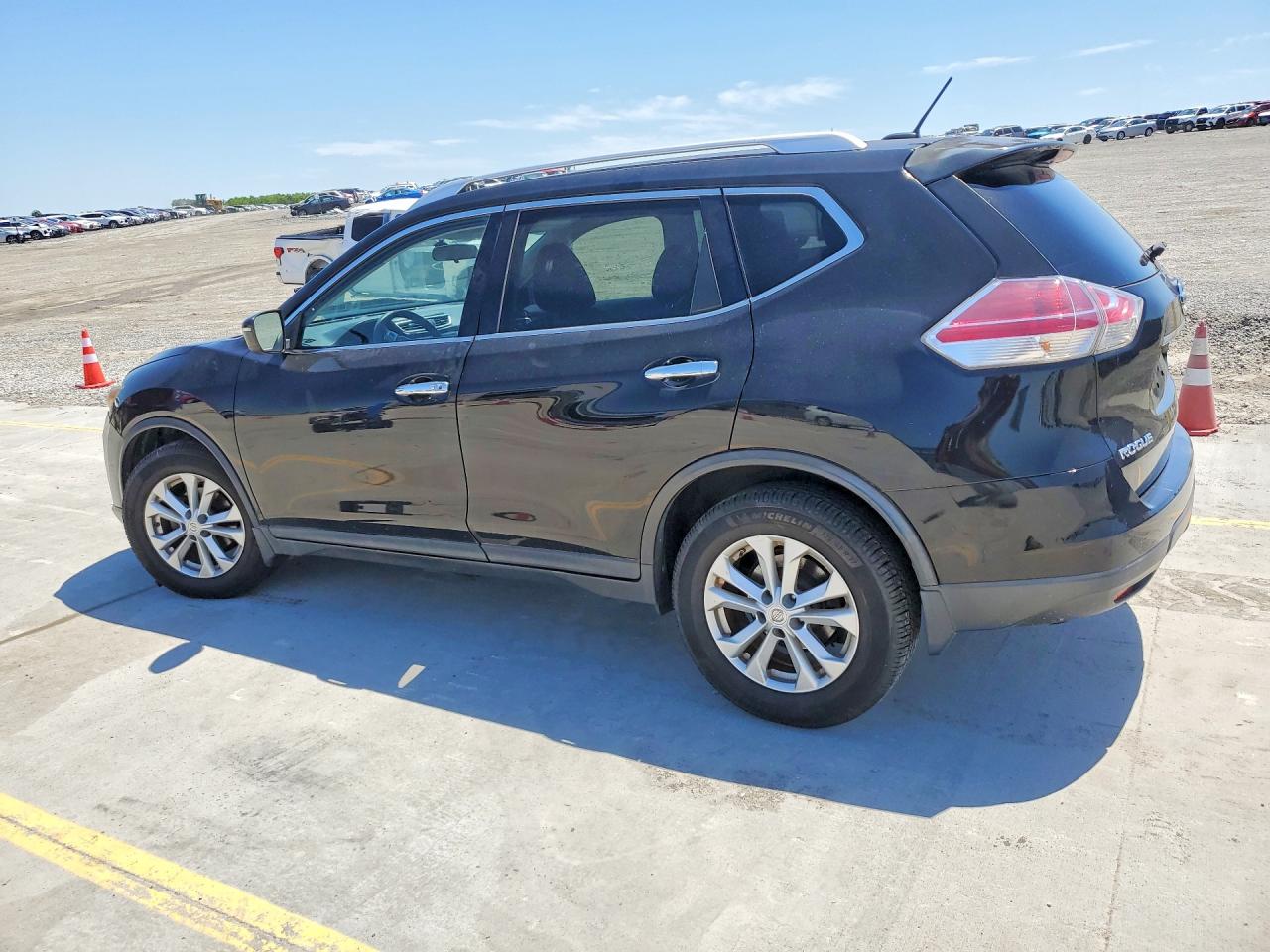 2015 Nissan Rogue Sv Black vin: KNMAT2MTXFP531489