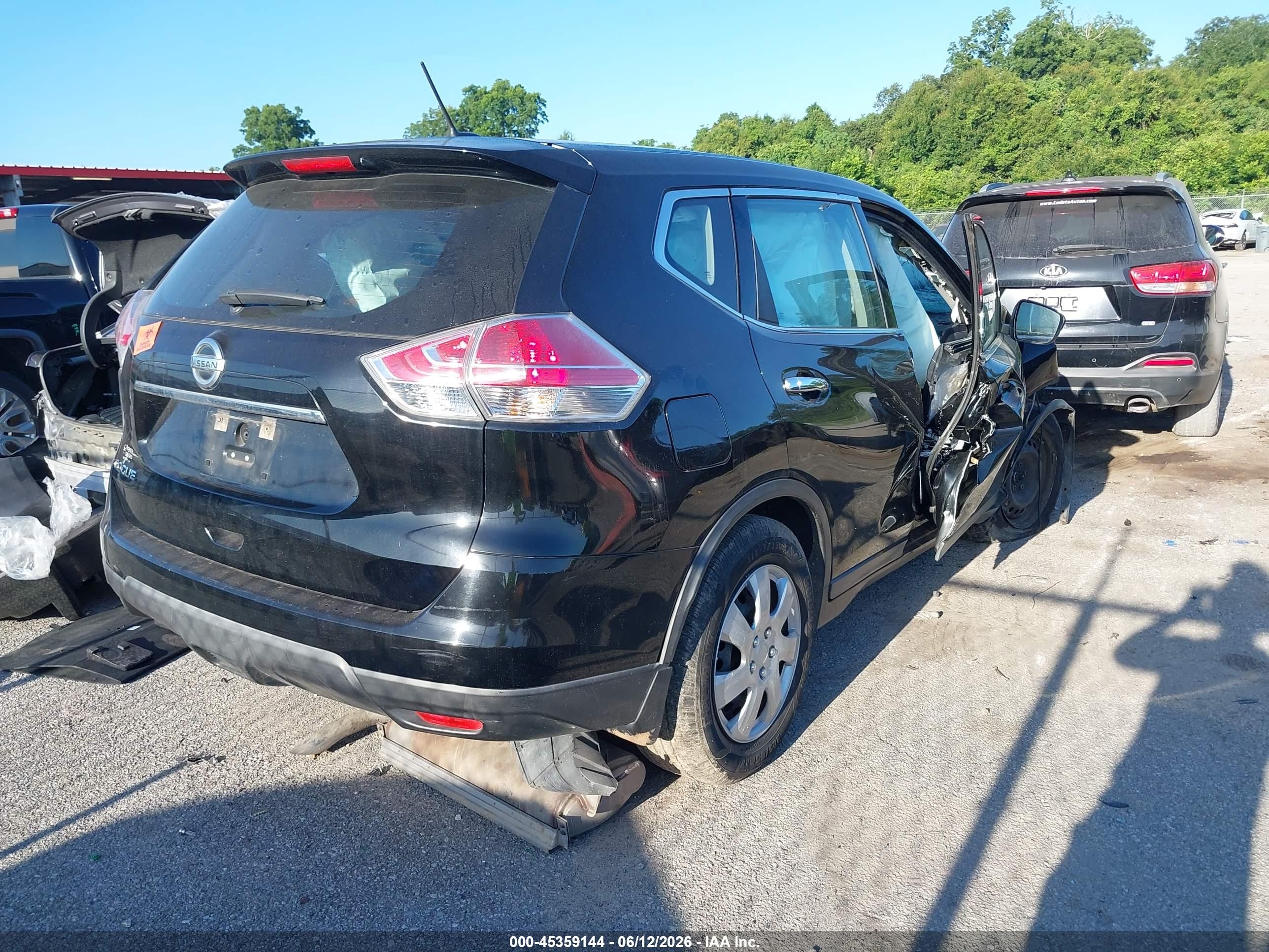 2015 Nissan Rogue S Black vin: KNMAT2MTXFP533789