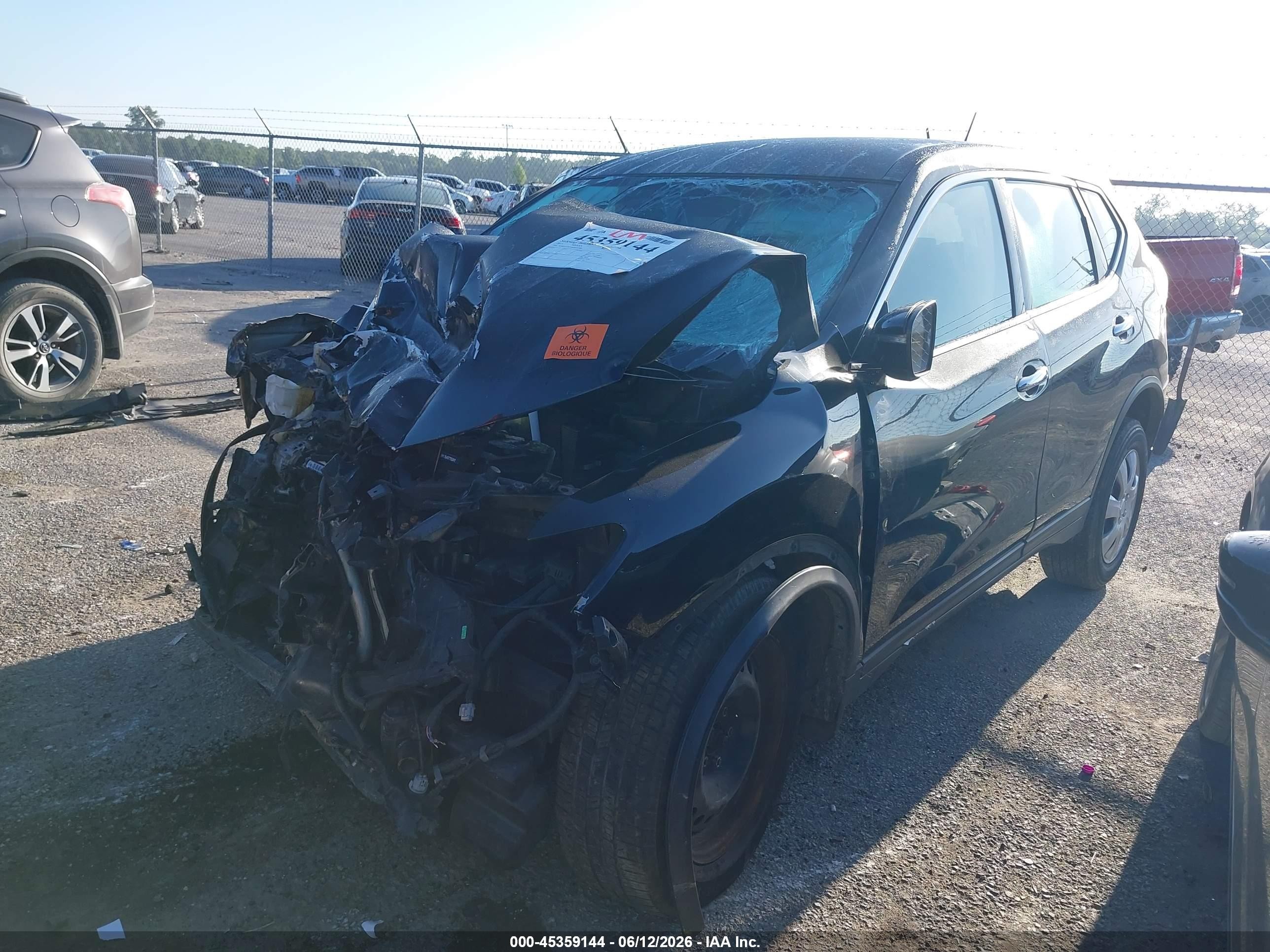 2015 Nissan Rogue S Black vin: KNMAT2MTXFP533789