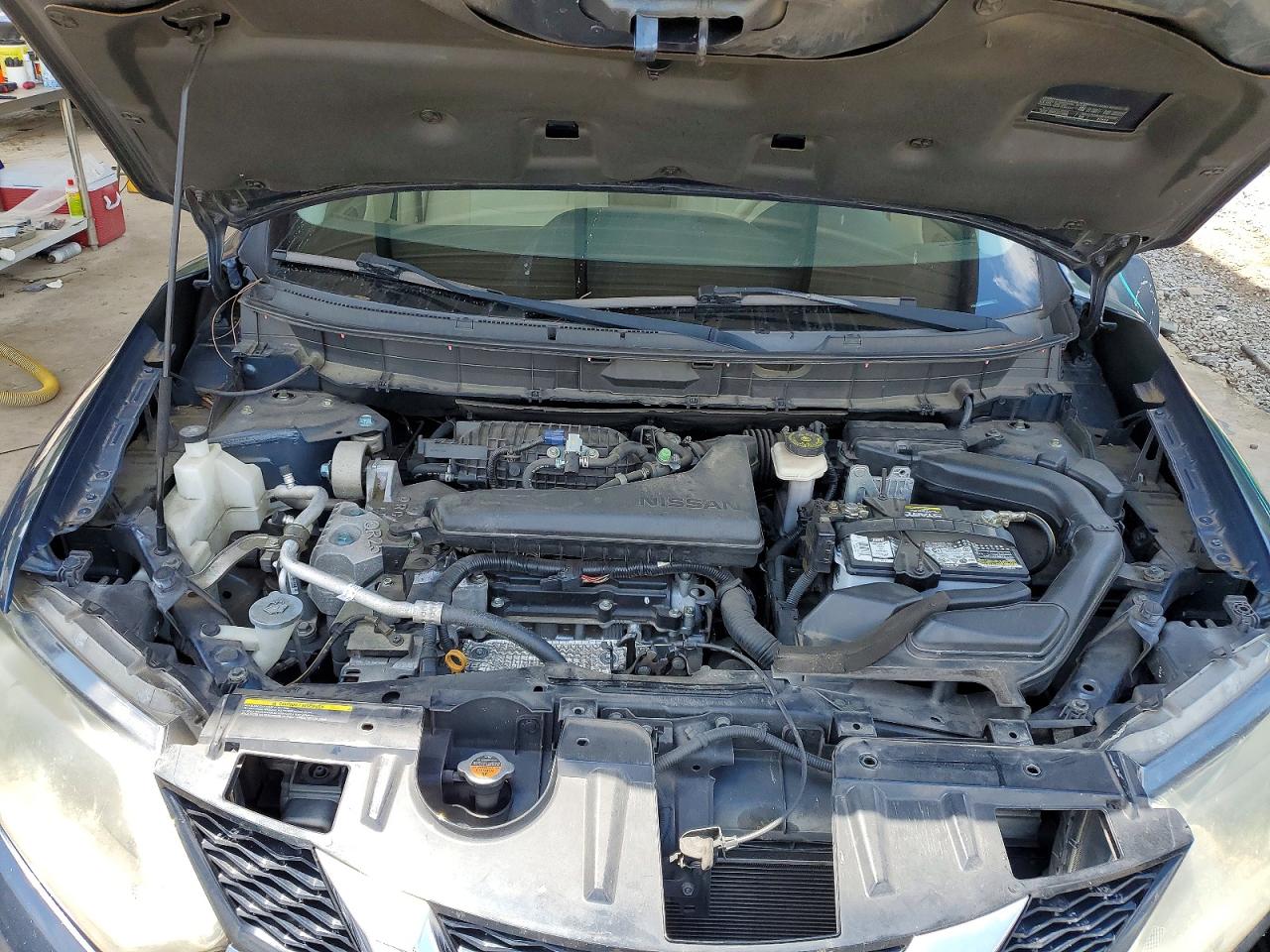 2015 Nissan Rogue S Blue vin: KNMAT2MTXFP559793