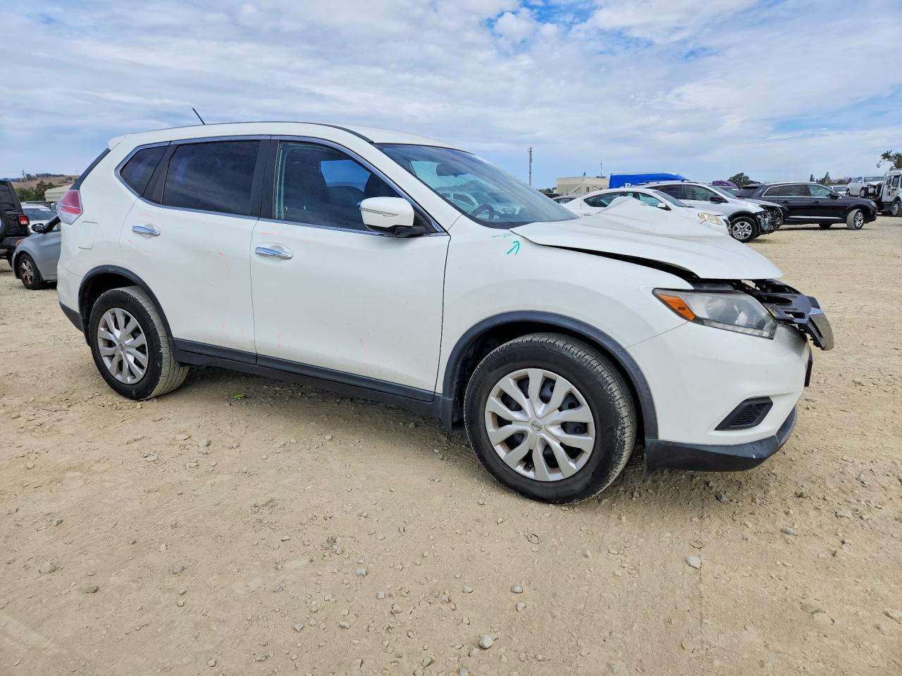 2015 Nissan Rogue S White vin: KNMAT2MTXFP566646