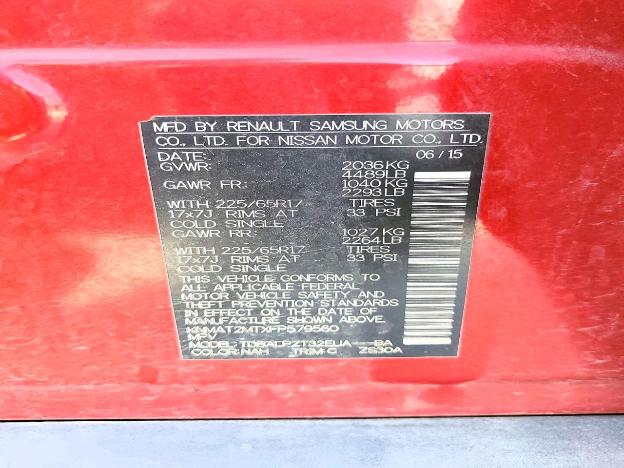 2015 Nissan Rogue S Red vin: KNMAT2MTXFP579560