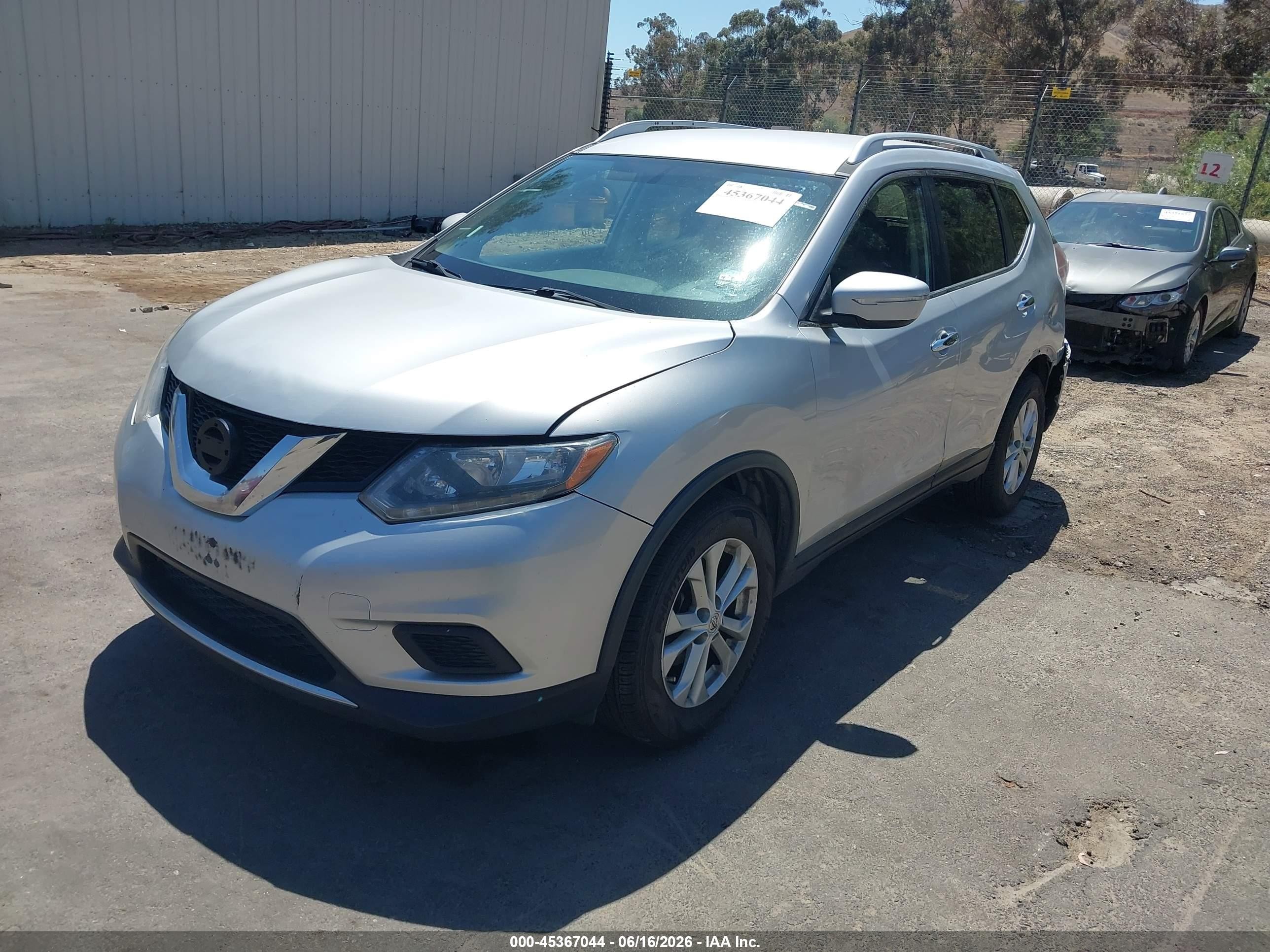 2015 Nissan Rogue Sv Silver vin: KNMAT2MTXFP584158
