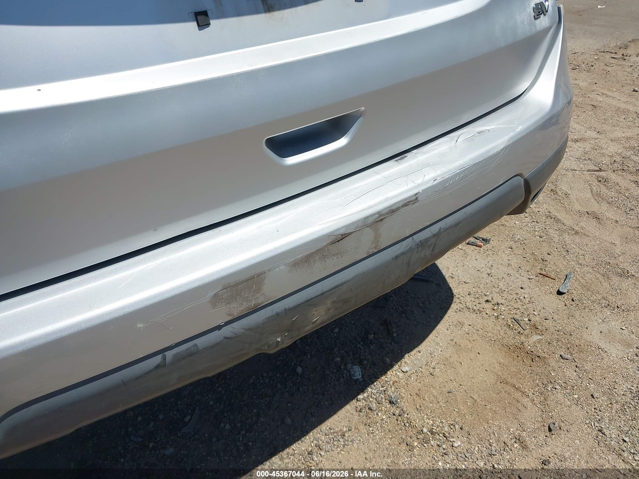 2015 Nissan Rogue Sv Silver vin: KNMAT2MTXFP584158