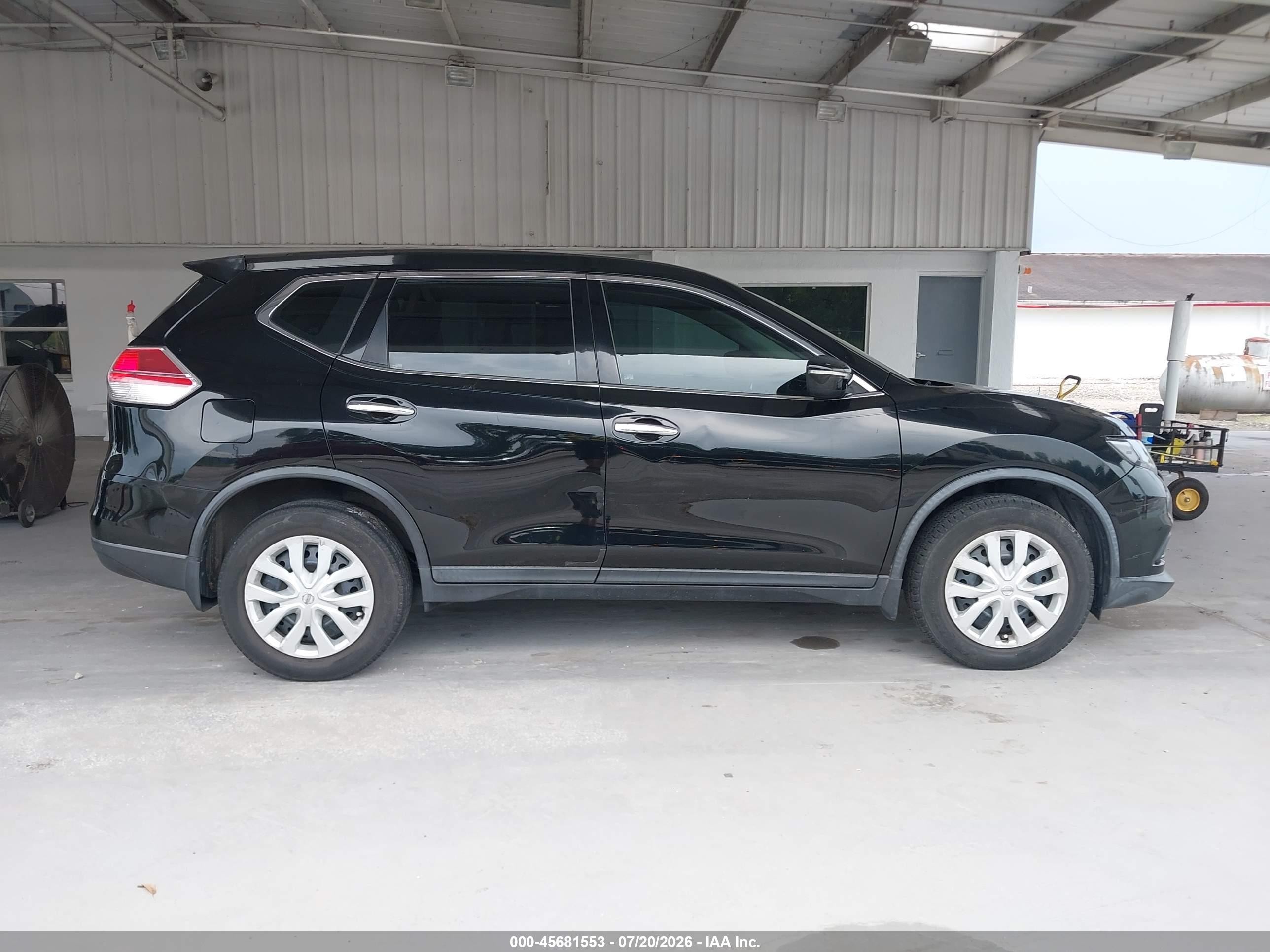 2015 Nissan Rogue S Black vin: KNMAT2MTXFP592244