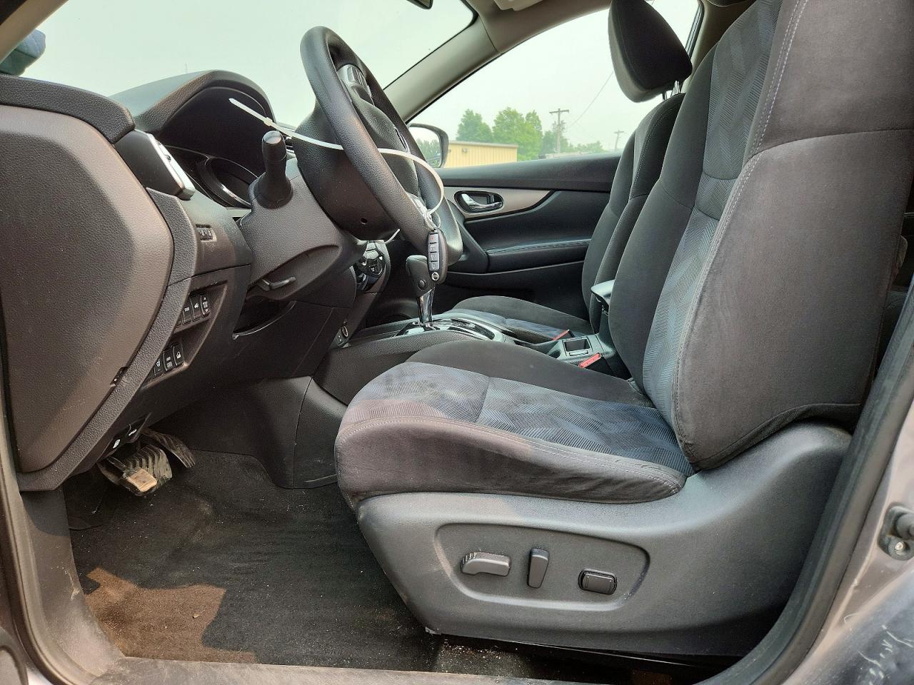 2015 Nissan Rogue Sv Серый vin: KNMAT2MV0FP506277