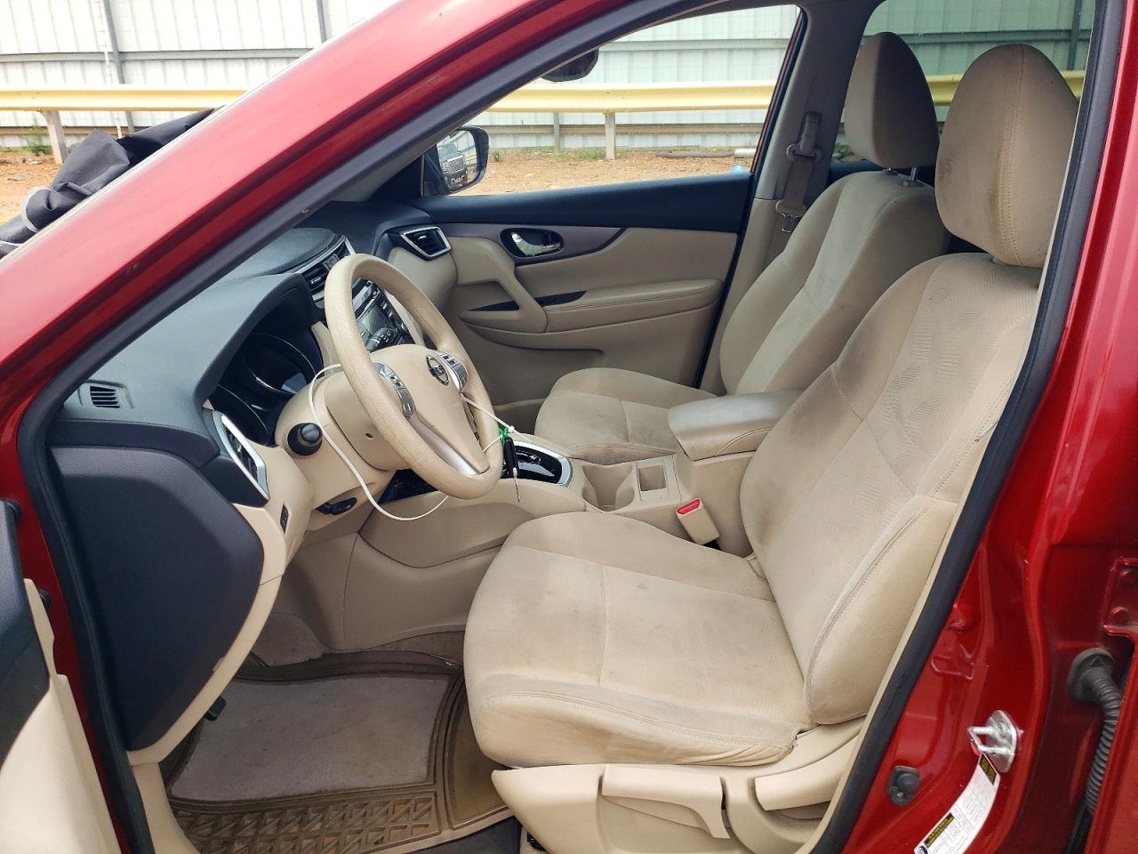 2015 Nissan Rogue S Red vin: KNMAT2MV0FP507560