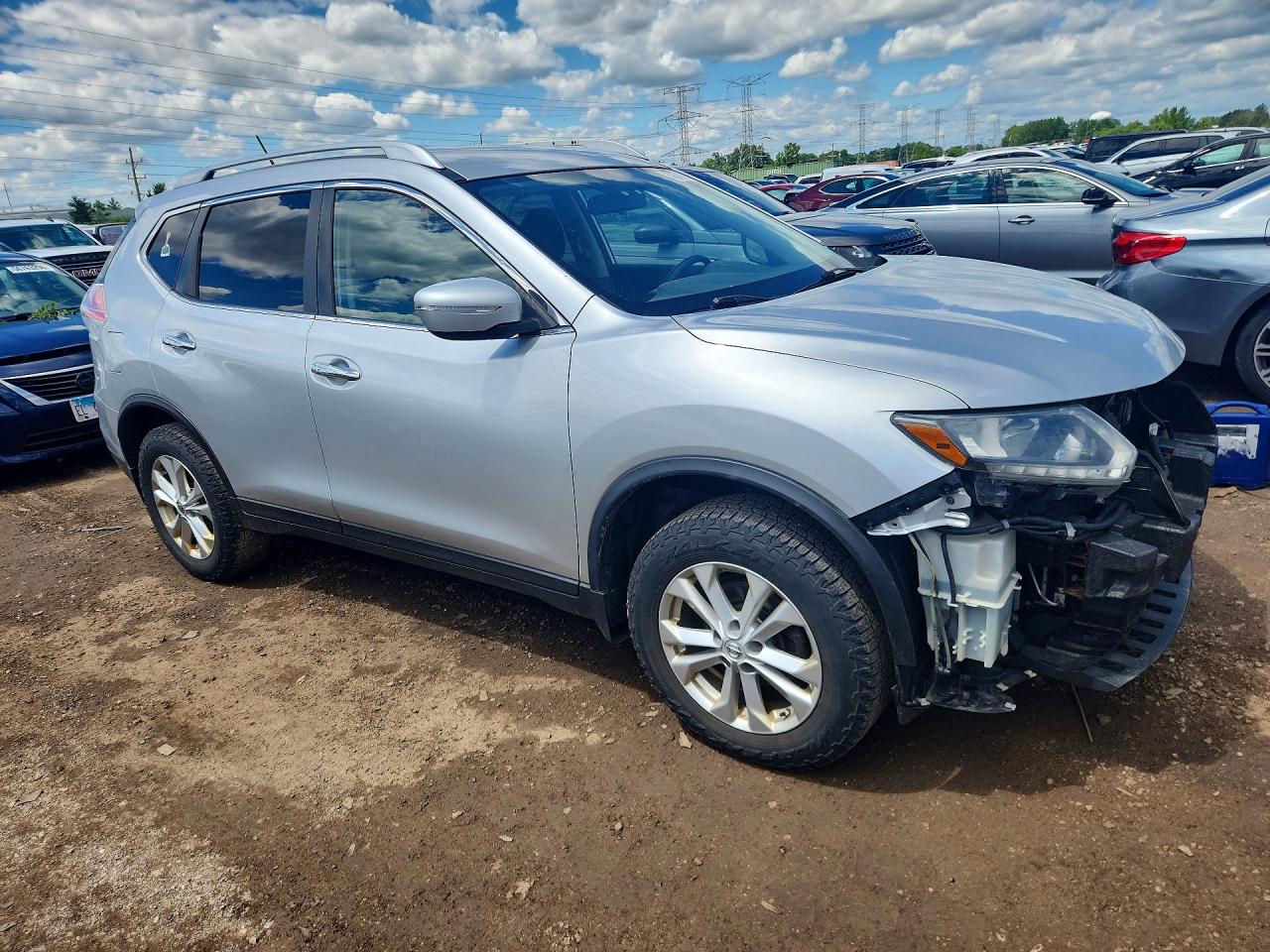 2015 Nissan Rogue Sv Silver vin: KNMAT2MV0FP515920