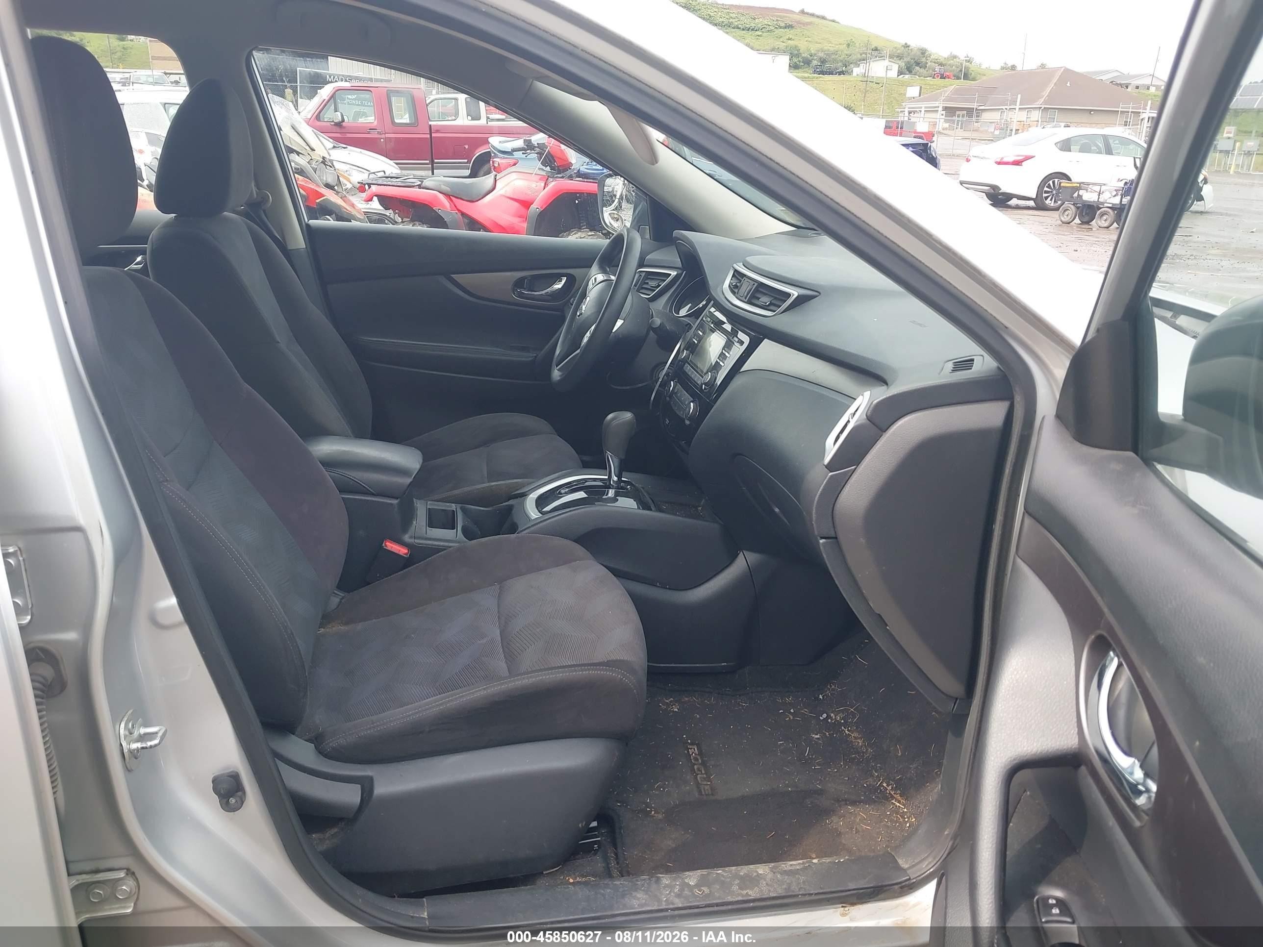 2015 Nissan Rogue S Silver vin: KNMAT2MV0FP518218