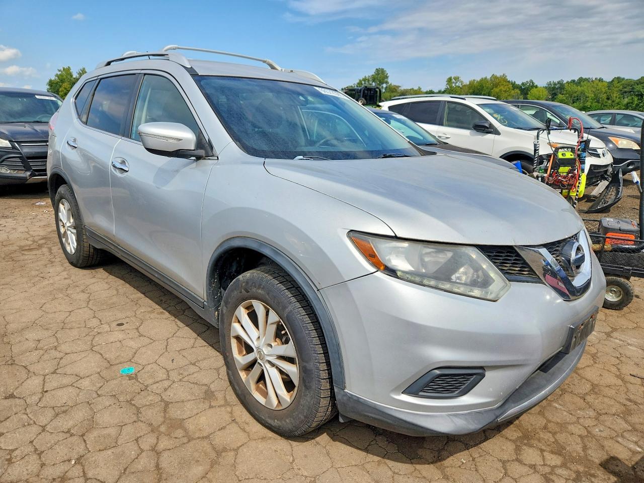 2015 Nissan Rogue Sv Silver vin: KNMAT2MV0FP519062
