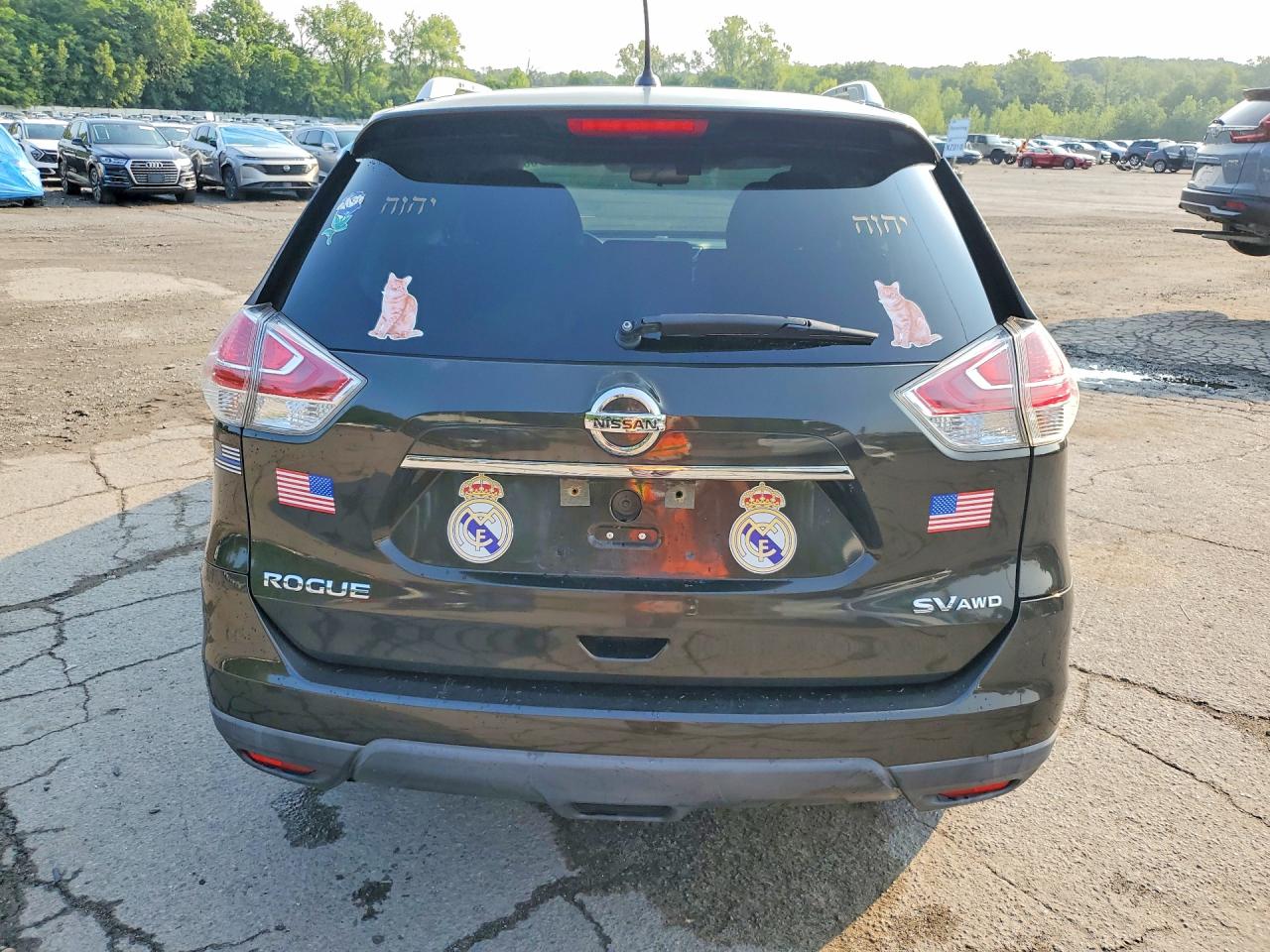 2015 Nissan Rogue S Black vin: KNMAT2MV0FP521863