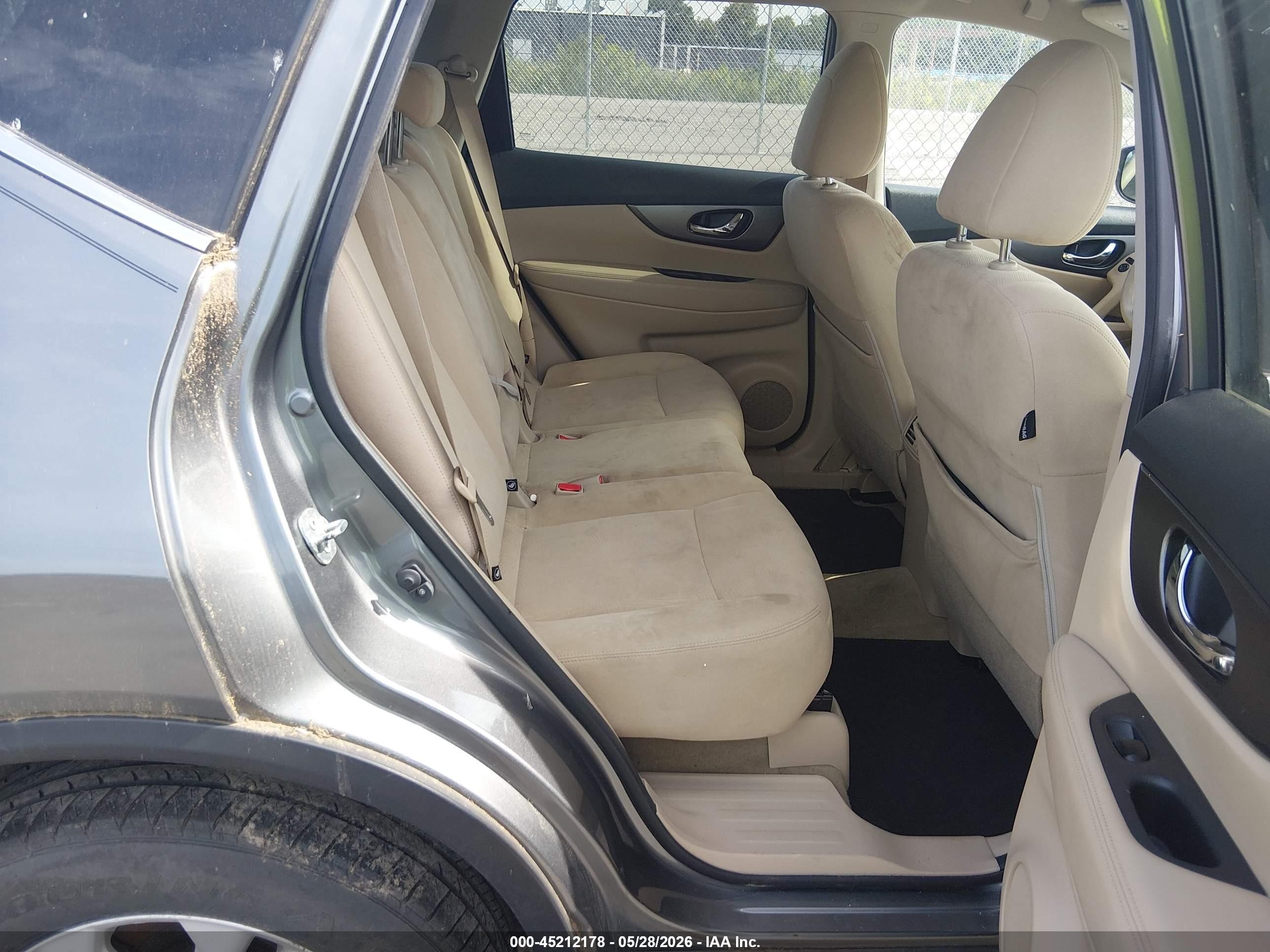2015 Nissan Rogue Sv Gray vin: KNMAT2MV0FP543989