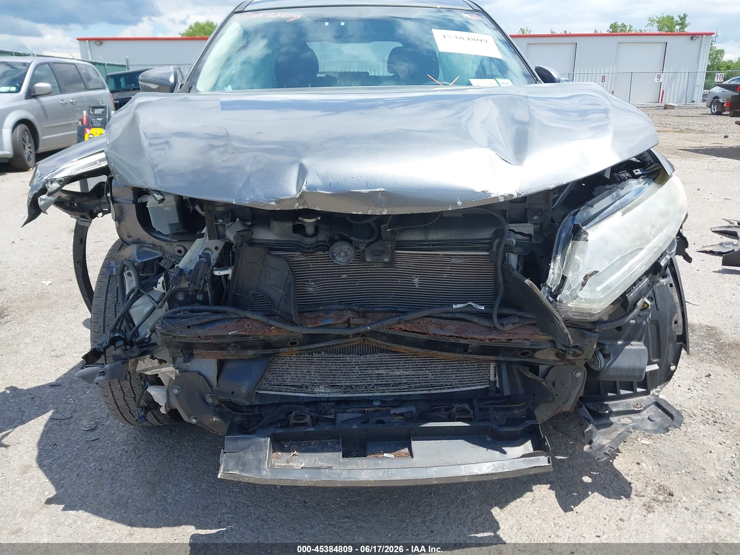 2015 Nissan Rogue S Gray vin: KNMAT2MV0FP547394