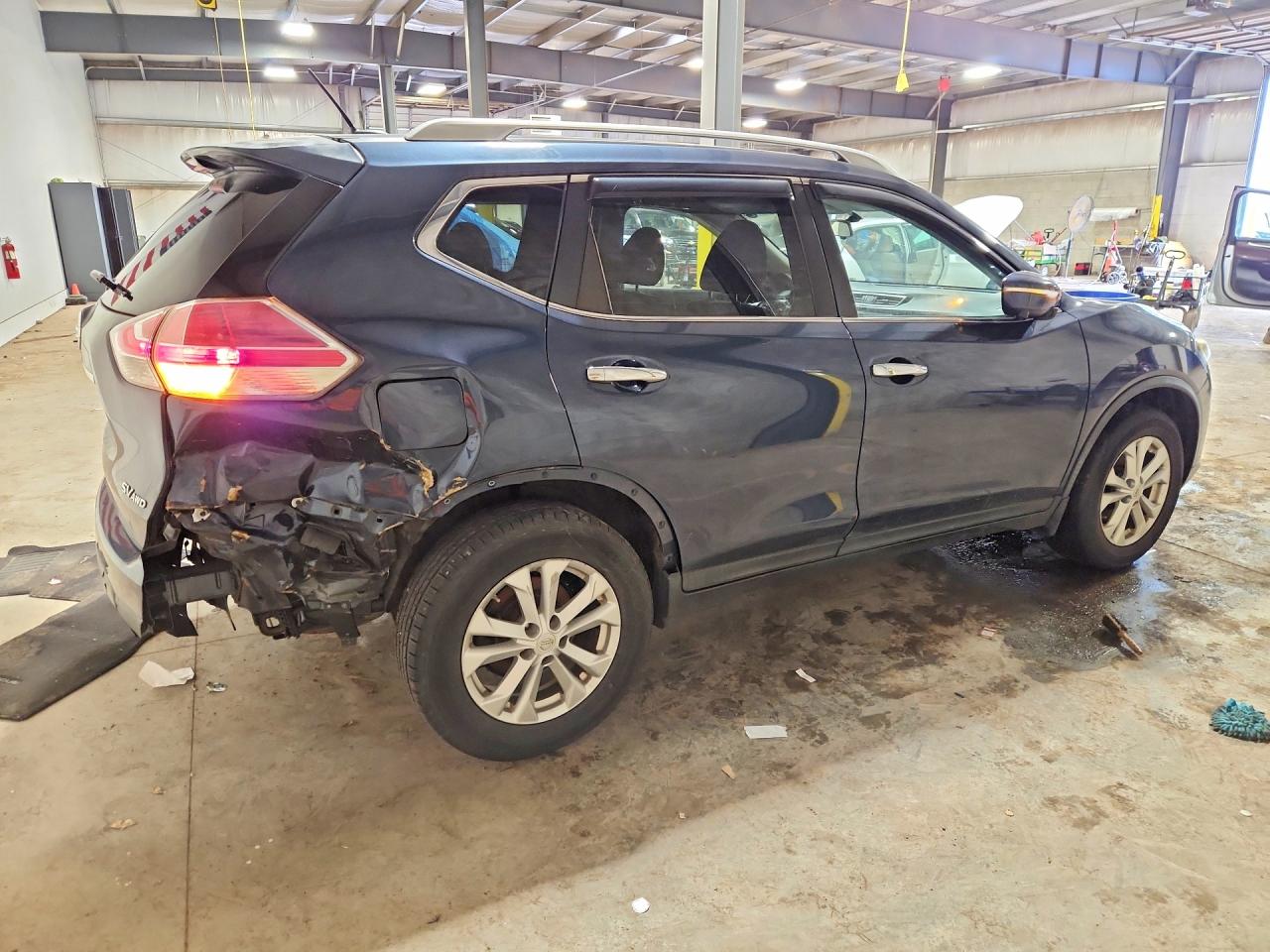 2015 Nissan Rogue Sv Синий vin: KNMAT2MV0FP552918