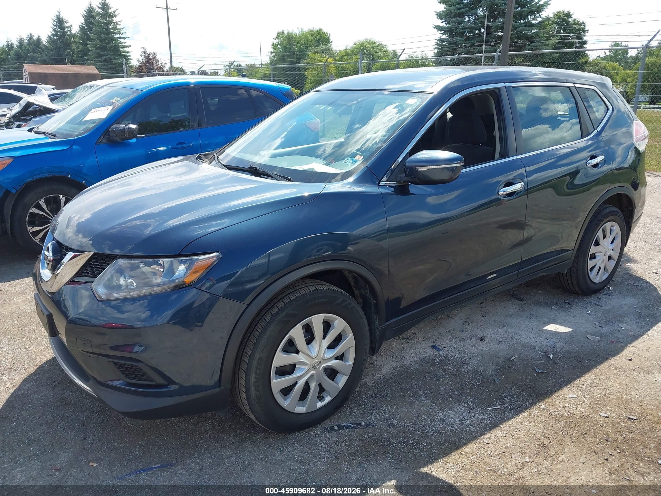 2015 Nissan Rogue S Blue vin: KNMAT2MV0FP556015