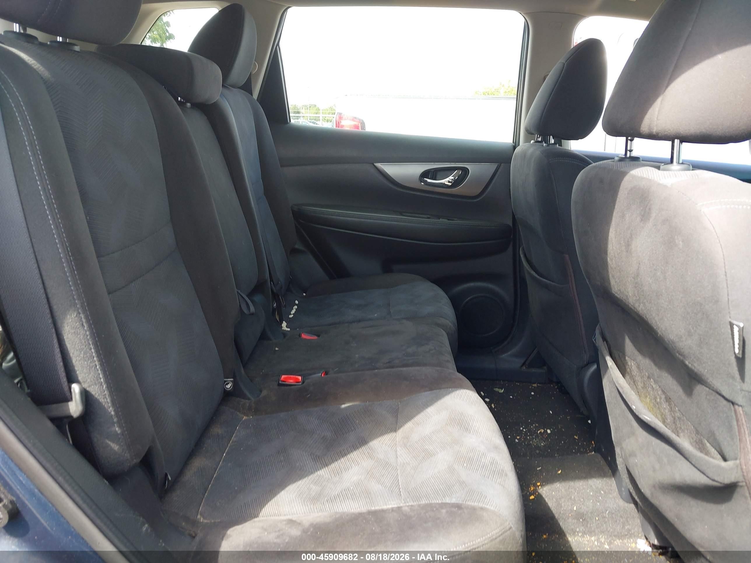 2015 Nissan Rogue S Blue vin: KNMAT2MV0FP556015