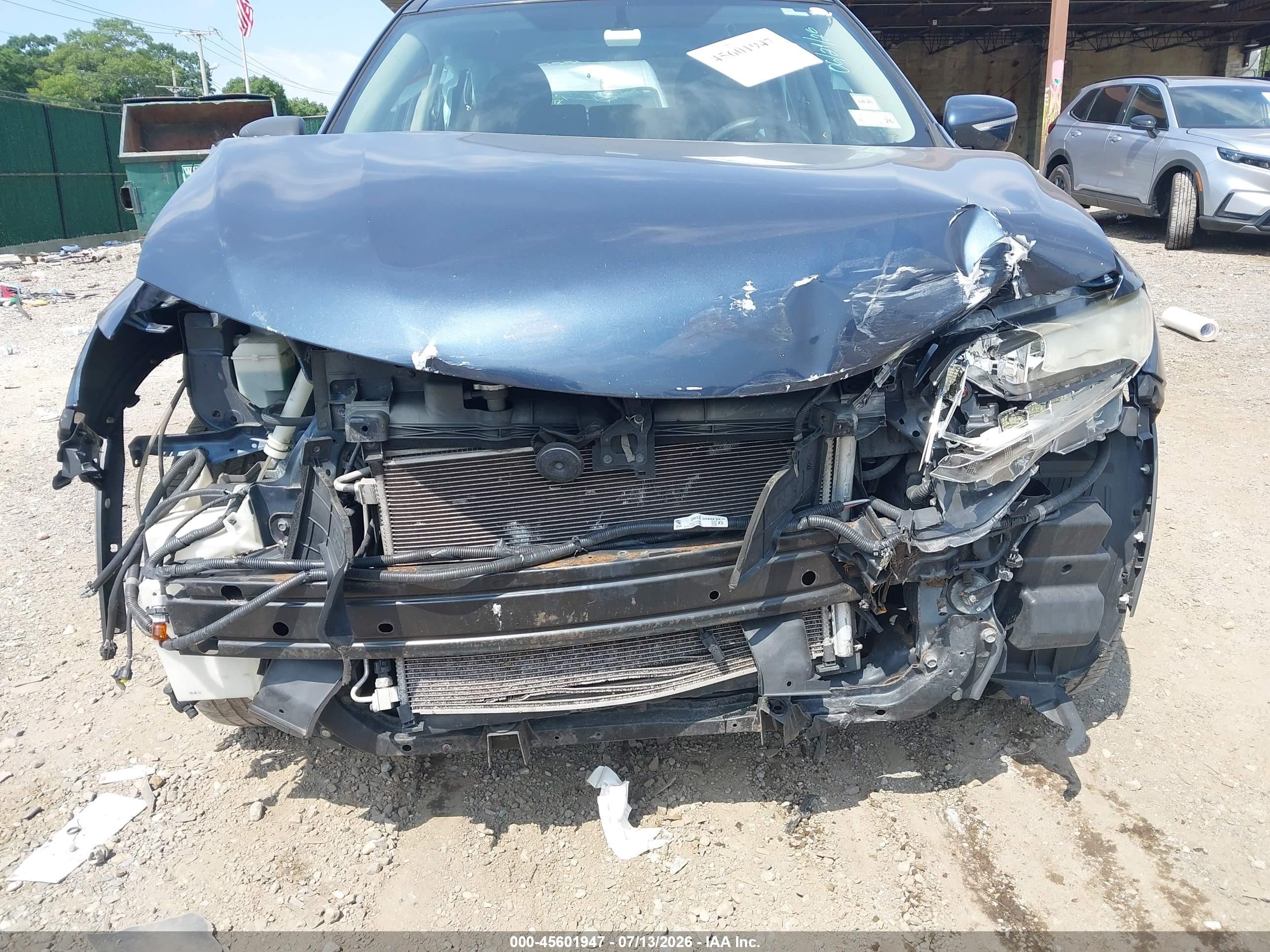 2015 Nissan Rogue S Blue vin: KNMAT2MV0FP568424