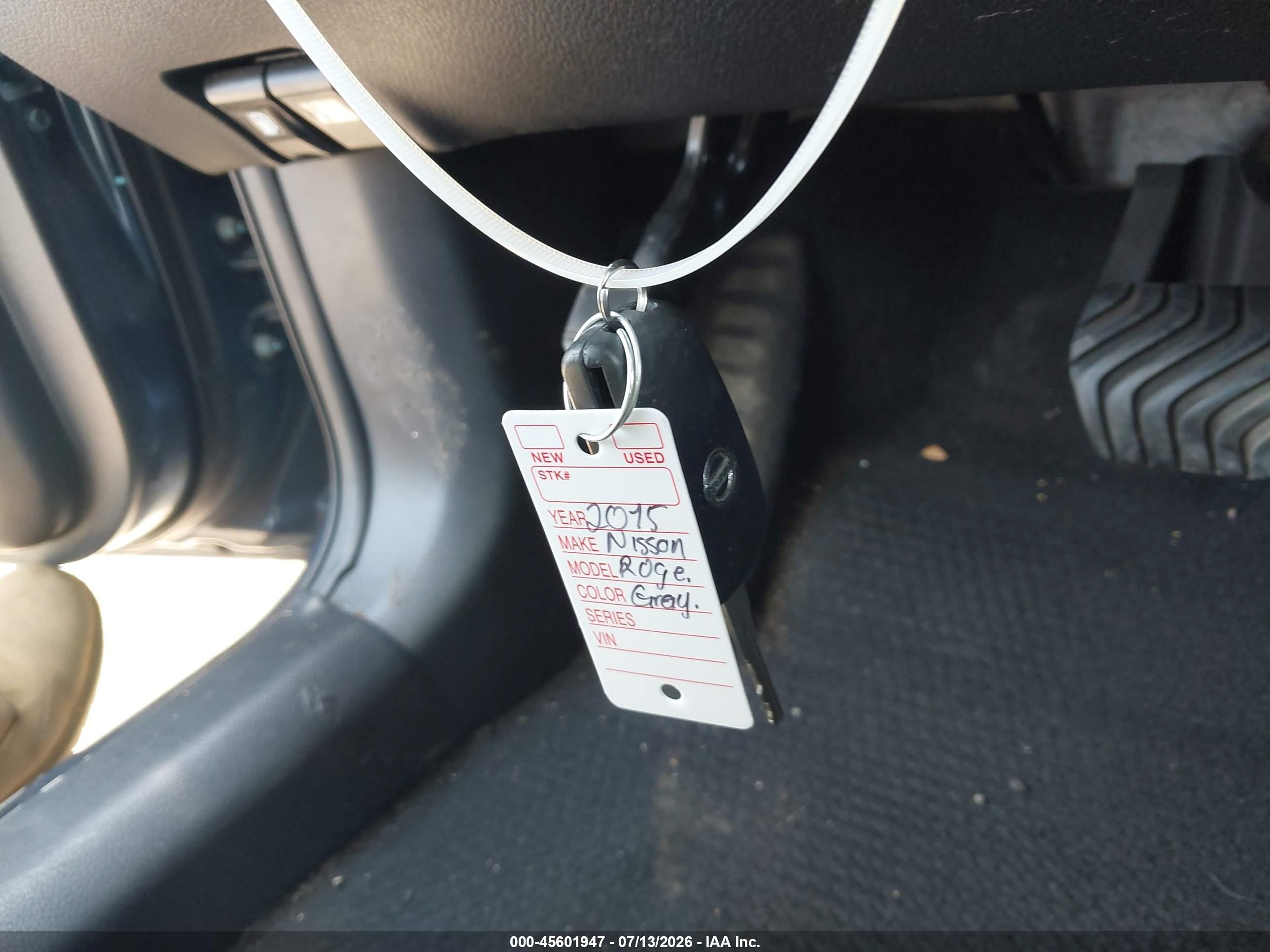 2015 Nissan Rogue S Blue vin: KNMAT2MV0FP568424