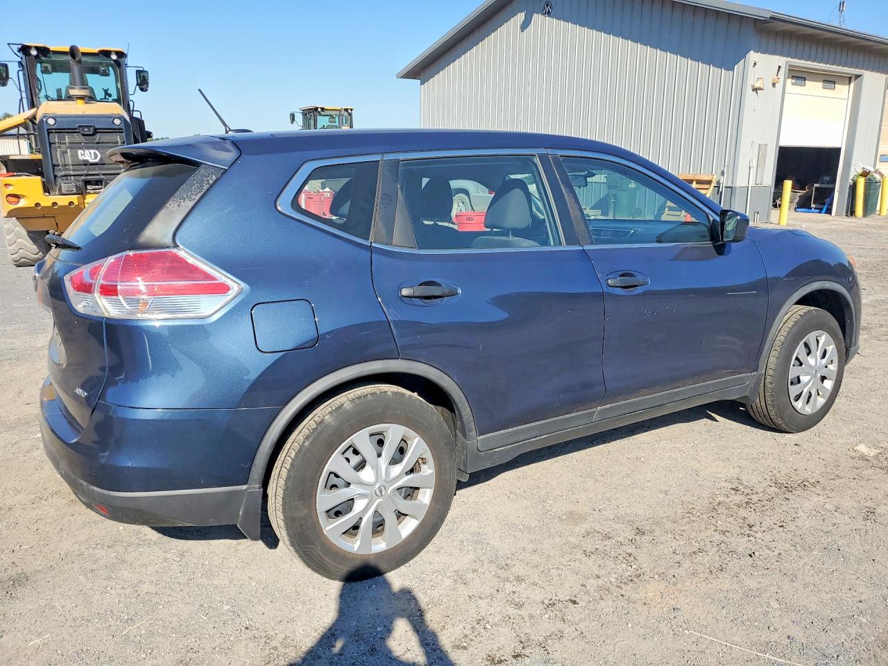 2016 Nissan Rogue S Синий vin: KNMAT2MV0GP637291