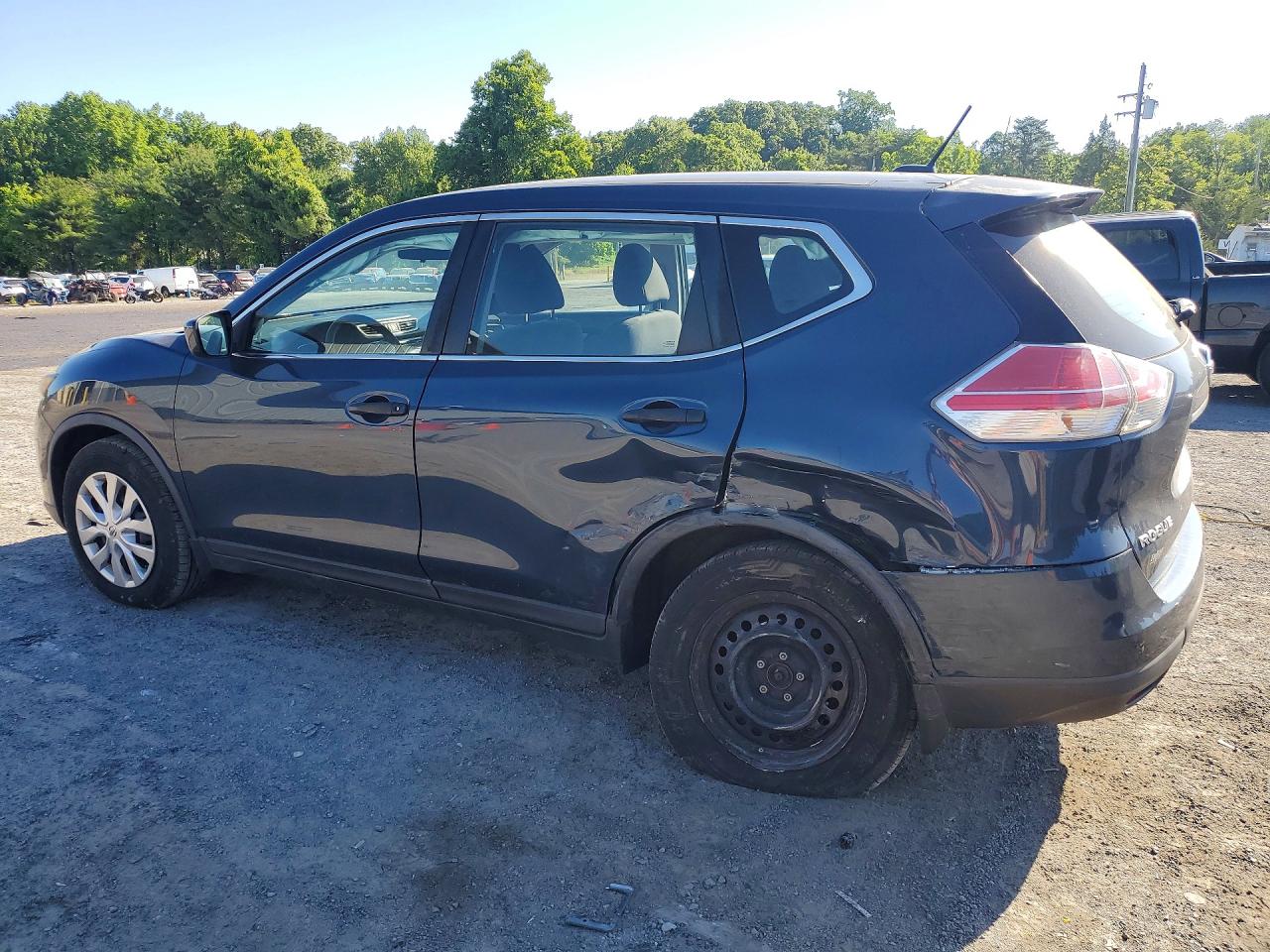 2016 Nissan Rogue S Синий vin: KNMAT2MV0GP637291