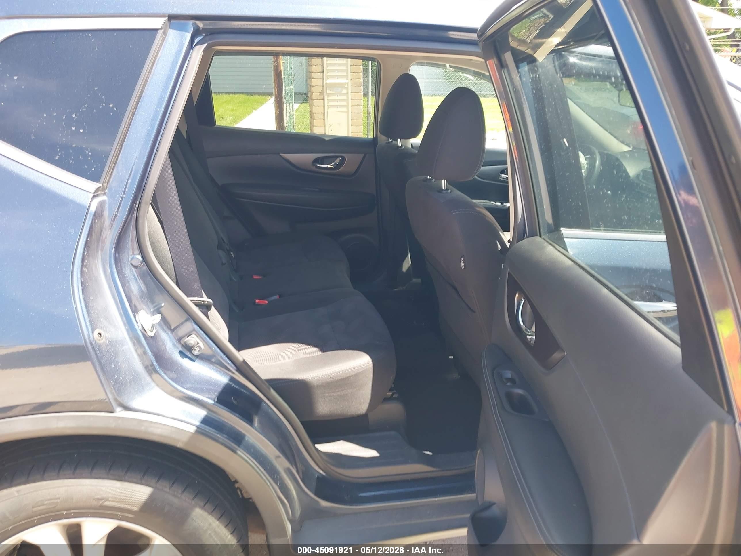 2015 Nissan Rogue Sv Navy vin: KNMAT2MV1FP512587