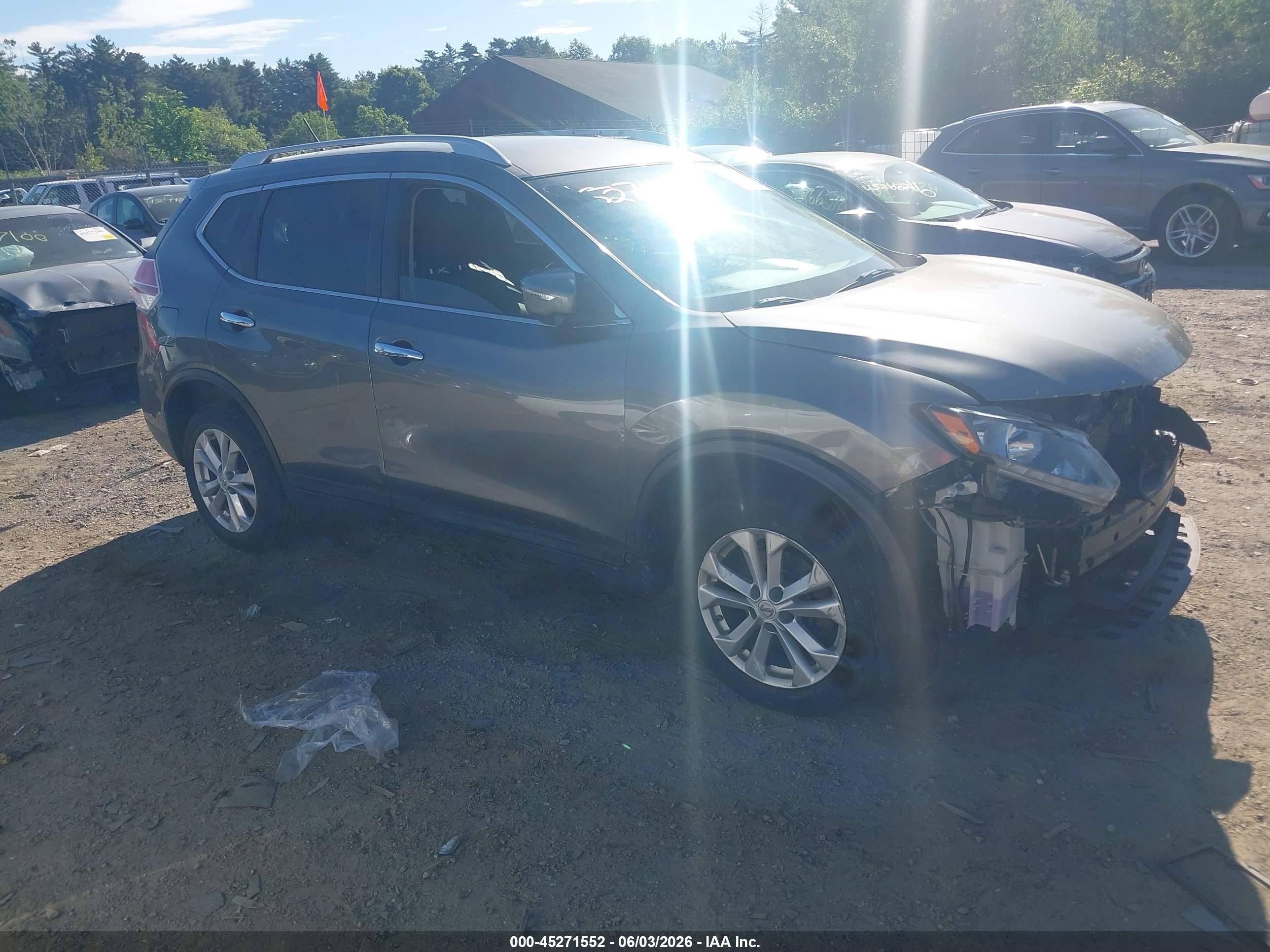 2015 Nissan Rogue Sv Silver vin: KNMAT2MV1FP520253