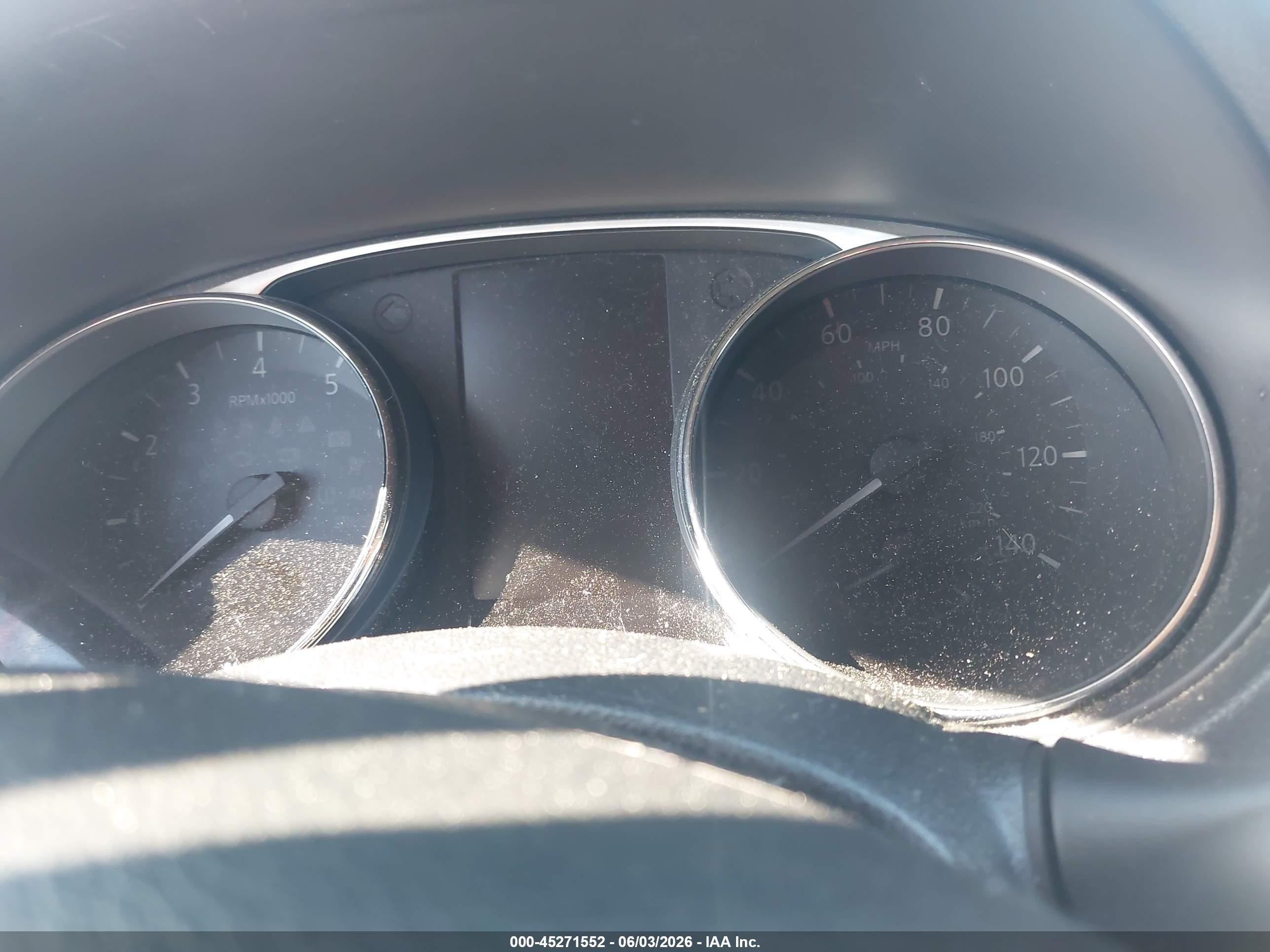 2015 Nissan Rogue Sv Silver vin: KNMAT2MV1FP520253